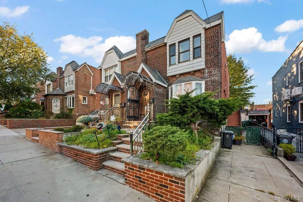 5226 73rd Street, New York, NY , With , 2 Bedroom , and , 5 Room , 1 Bathroom , For , Residential Lease , For Rent , 1066733 , MLSID,1066733 5226 73rd Street, New York, NY , With , 2 Bedroom , and , 5 Room , 1 Bathroom , For , Residential Lease , For Rent , 1066733 , MLSID,1066733