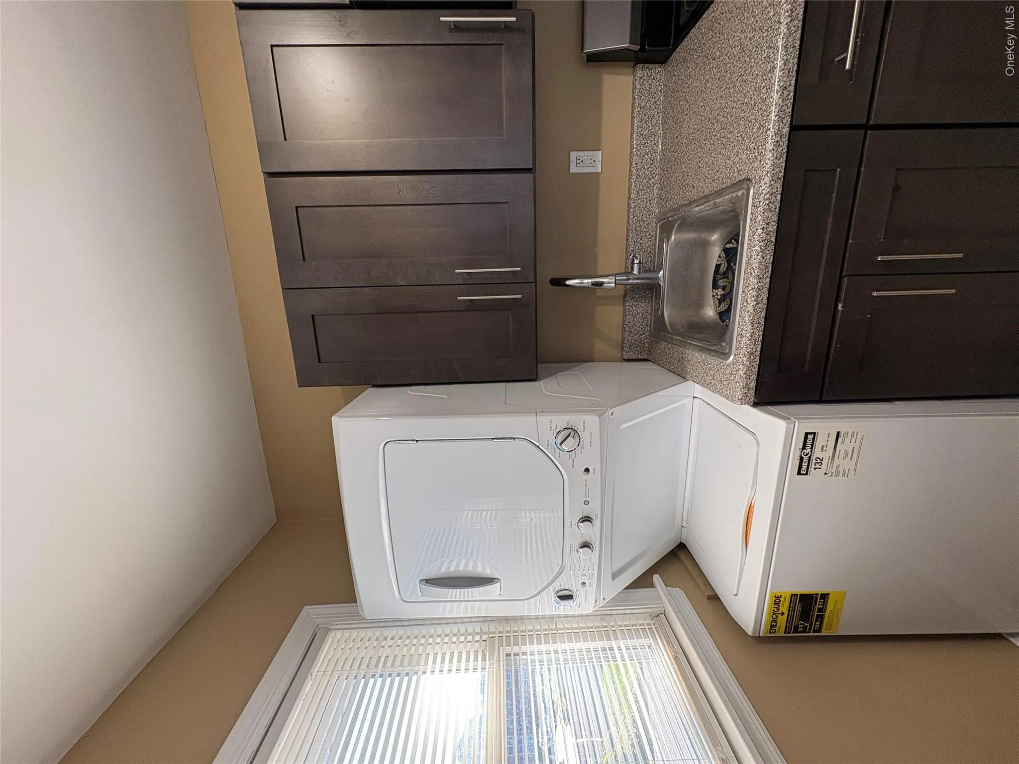 37 Lincoln Court, Hempstead, NY , With , 2 Bedroom , and , 5 Room , 1 Bathroom , For , Residential Lease , For Rent , 1066736 , MLSID,1066736 37 Lincoln Court, Hempstead, NY , With , 2 Bedroom , and , 5 Room , 1 Bathroom , For , Residential Lease , For Rent , 1066736 , MLSID,1066736