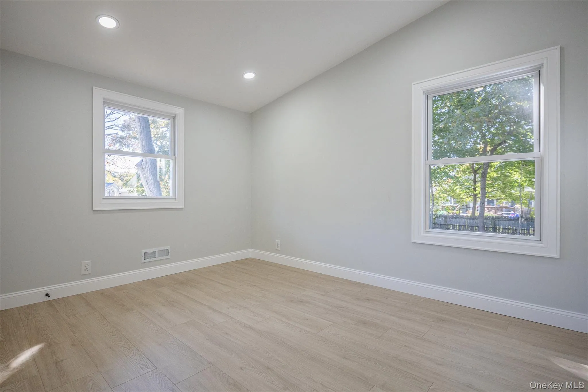 76 Samuel Street, Brookhaven, NY , With , 3 Bedroom , and , 5 Room , 1 Bathroom , For , Residential Lease , For Rent , 1066766 , MLSID,1066766 76 Samuel Street, Brookhaven, NY , With , 3 Bedroom , and , 5 Room , 1 Bathroom , For , Residential Lease , For Rent , 1066766 , MLSID,1066766