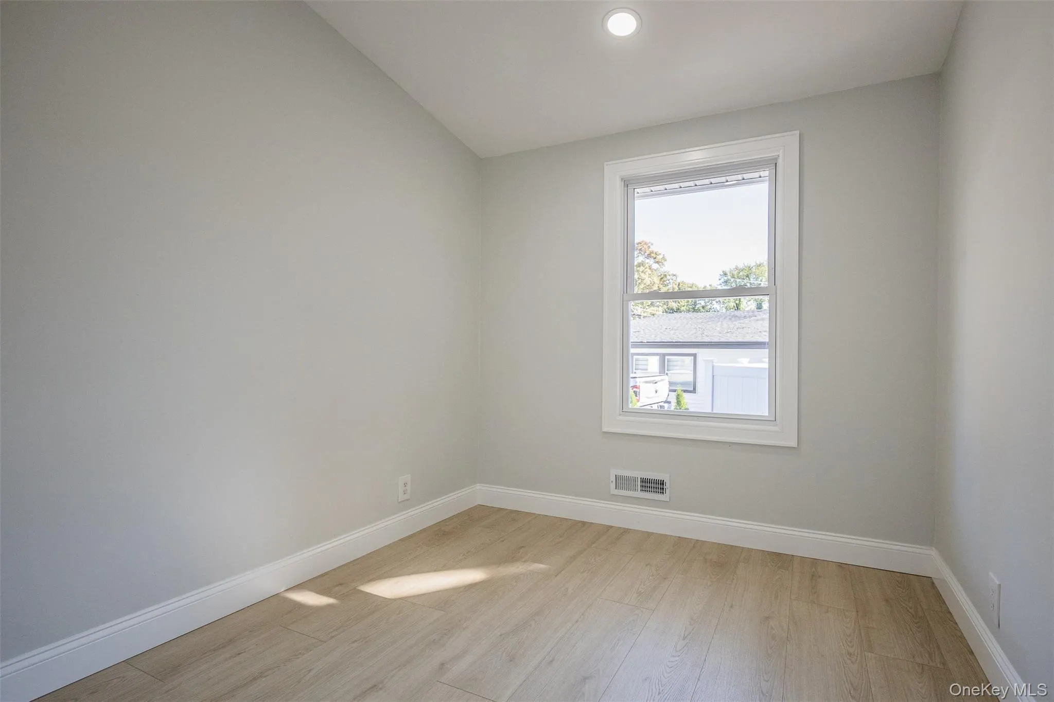 76 Samuel Street, Brookhaven, NY , With , 3 Bedroom , and , 5 Room , 1 Bathroom , For , Residential Lease , For Rent , 1066766 , MLSID,1066766 76 Samuel Street, Brookhaven, NY , With , 3 Bedroom , and , 5 Room , 1 Bathroom , For , Residential Lease , For Rent , 1066766 , MLSID,1066766