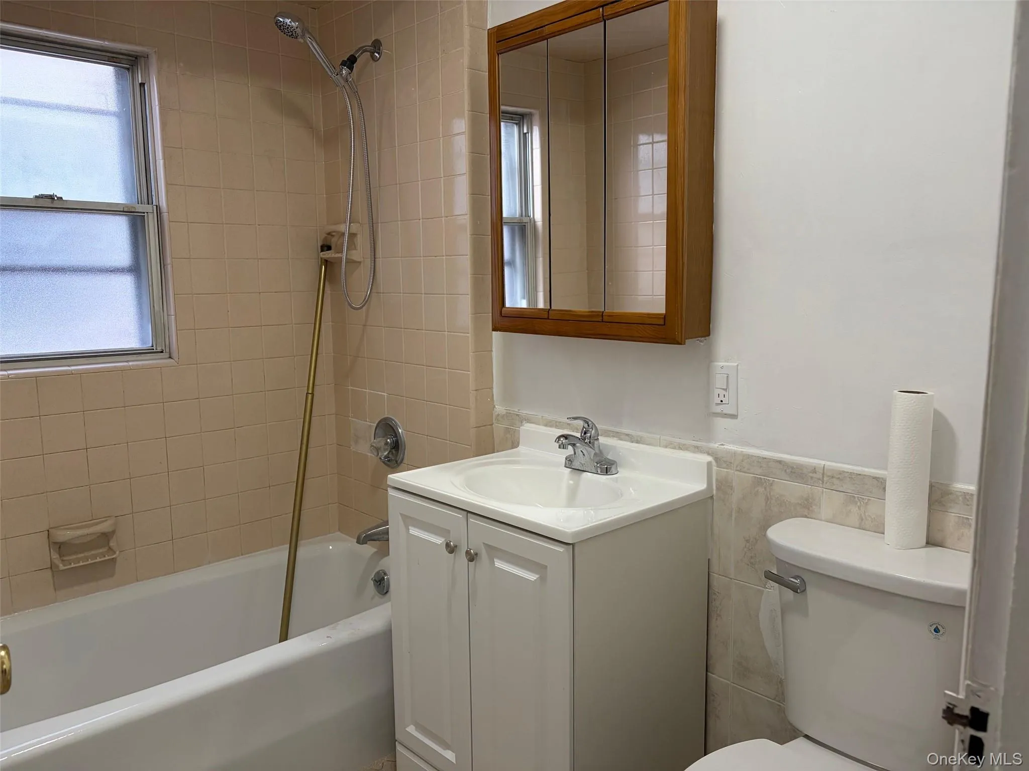 7729 80th Street, New York, NY , With , 2 Bedroom , and , 7 Room , 2 Bathroom , For , Residential Lease , For Rent , 1066953 , MLSID,1066953 7729 80th Street, New York, NY , With , 2 Bedroom , and , 7 Room , 2 Bathroom , For , Residential Lease , For Rent , 1066953 , MLSID,1066953