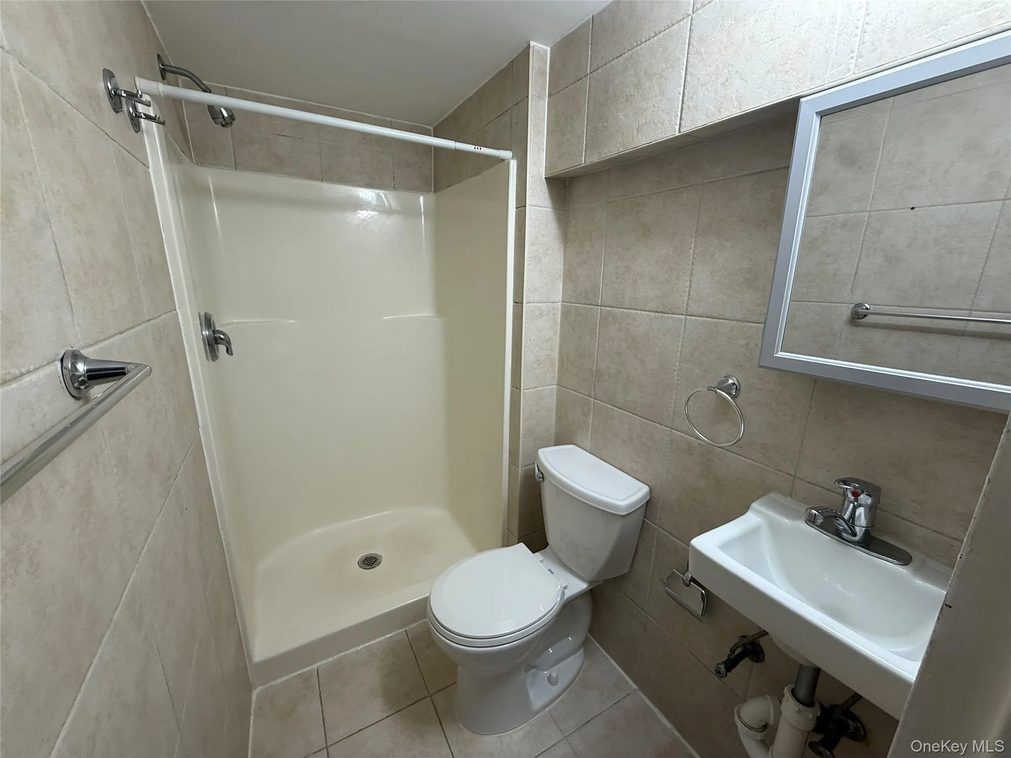 94 Fourth Avenue, Islip, NY , With , and , 2 Room , 1 Bathroom , For , Residential Lease , For Rent , 1067003 , MLSID,1067003 94 Fourth Avenue, Islip, NY , With , and , 2 Room , 1 Bathroom , For , Residential Lease , For Rent , 1067003 , MLSID,1067003