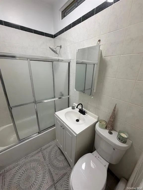 5814 58 Avenue, New York, NY , With , 3 Bedroom , and , 7 Room , 2 Bathroom , For , Residential Lease , For Rent , 1067033 , MLSID,1067033 5814 58 Avenue, New York, NY , With , 3 Bedroom , and , 7 Room , 2 Bathroom , For , Residential Lease , For Rent , 1067033 , MLSID,1067033