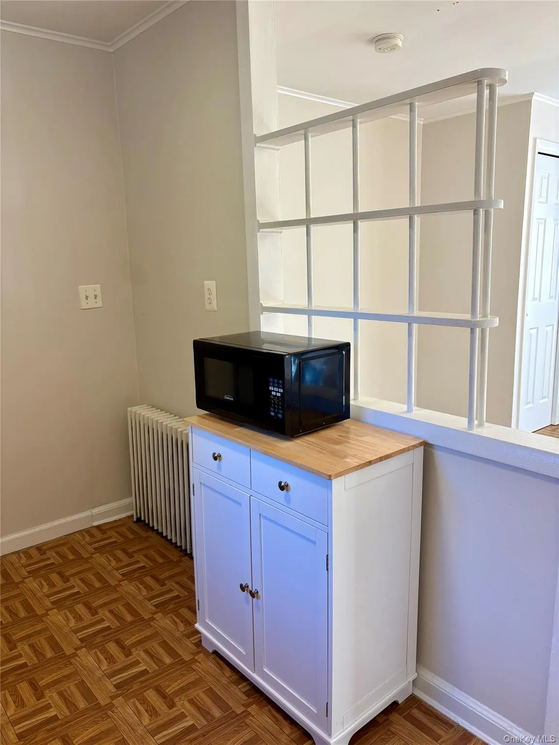 45 Valley Road, Huntington, NY , With , and , 2 Room , 1 Bathroom , For , Residential Lease , For Rent , 1067036 , MLSID,1067036 45 Valley Road, Huntington, NY , With , and , 2 Room , 1 Bathroom , For , Residential Lease , For Rent , 1067036 , MLSID,1067036