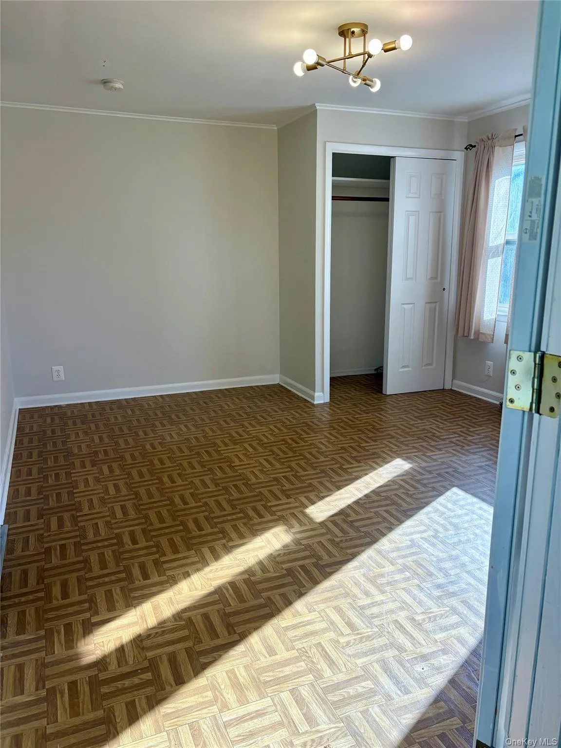 45 Valley Road, Huntington, NY , With , and , 2 Room , 1 Bathroom , For , Residential Lease , For Rent , 1067036 , MLSID,1067036 45 Valley Road, Huntington, NY , With , and , 2 Room , 1 Bathroom , For , Residential Lease , For Rent , 1067036 , MLSID,1067036