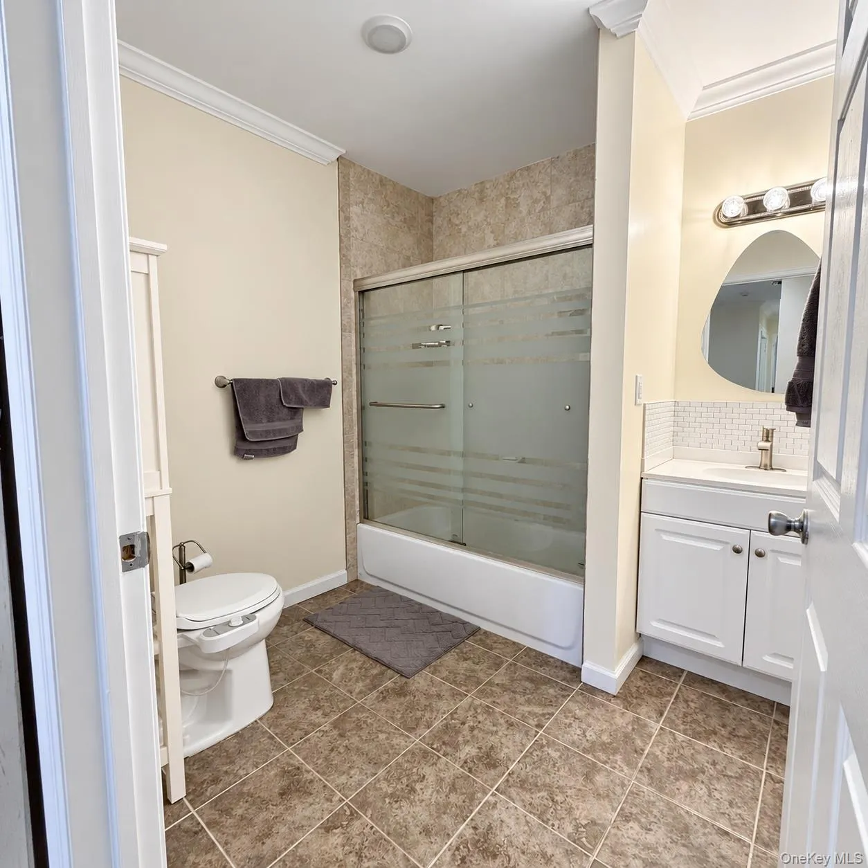 67 Feller Drive, Islip, NY , With , 1 Bedroom , and , 4 Room , 1 Bathroom , For , Residential Lease , For Rent , 1067067 , MLSID,1067067 67 Feller Drive, Islip, NY , With , 1 Bedroom , and , 4 Room , 1 Bathroom , For , Residential Lease , For Rent , 1067067 , MLSID,1067067