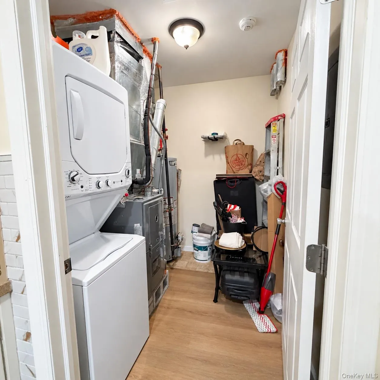 67 Feller Drive, Islip, NY , With , 1 Bedroom , and , 4 Room , 1 Bathroom , For , Residential Lease , For Rent , 1067067 , MLSID,1067067 67 Feller Drive, Islip, NY , With , 1 Bedroom , and , 4 Room , 1 Bathroom , For , Residential Lease , For Rent , 1067067 , MLSID,1067067