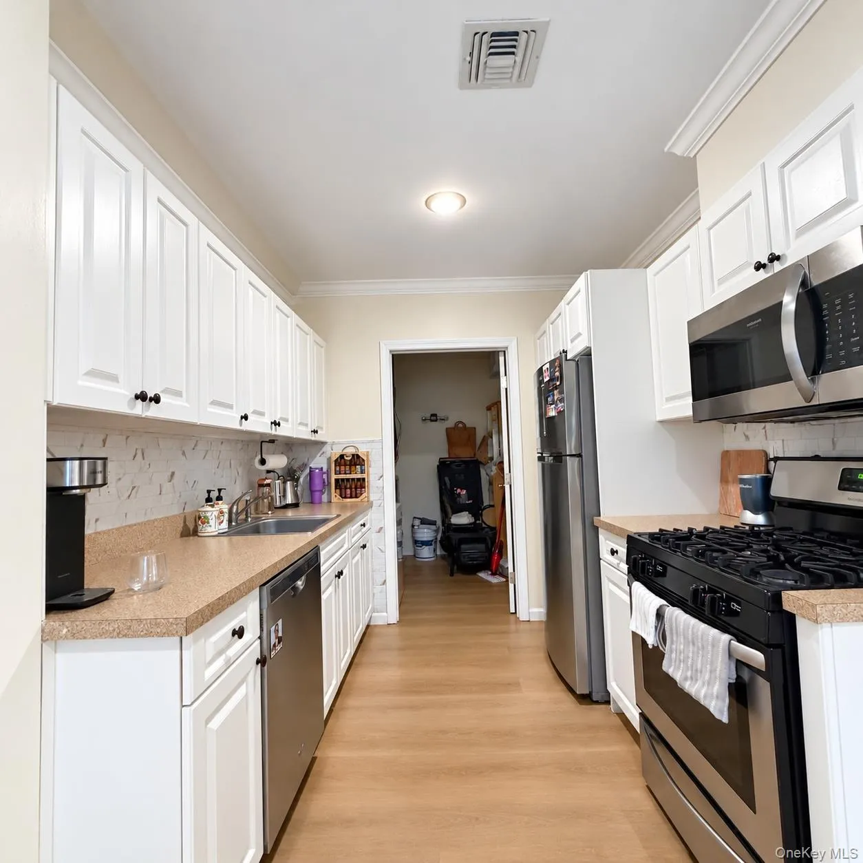 67 Feller Drive, Islip, NY , With , 1 Bedroom , and , 4 Room , 1 Bathroom , For , Residential Lease , For Rent , 1067067 , MLSID,1067067 67 Feller Drive, Islip, NY , With , 1 Bedroom , and , 4 Room , 1 Bathroom , For , Residential Lease , For Rent , 1067067 , MLSID,1067067