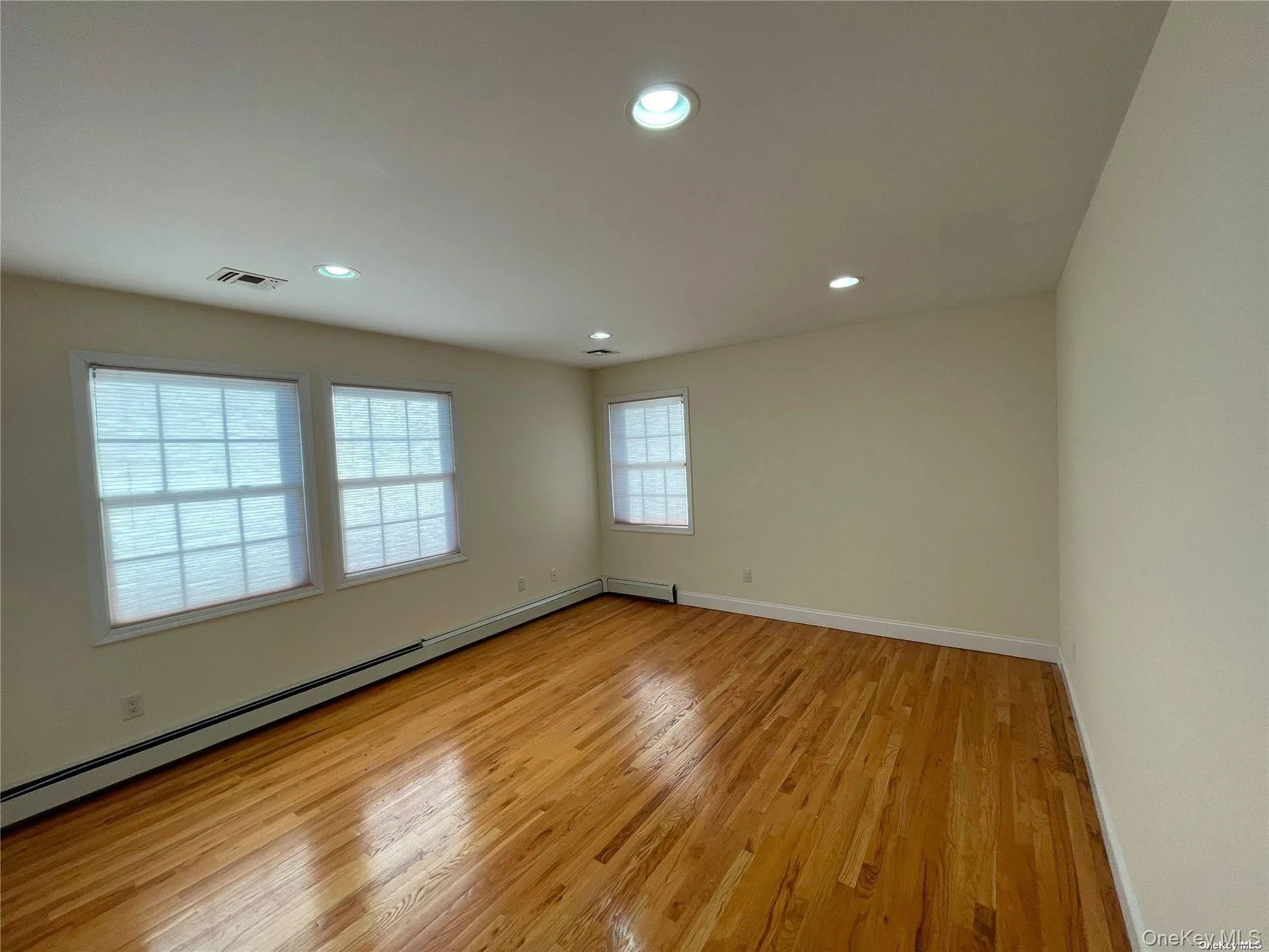 26 Slocum Avenue, North Hempstead, NY , With , 4 Bedroom , and , 8 Room , 2 Bathroom , For , Residential Lease , For Rent , 1067108 , MLSID,1067108 26 Slocum Avenue, North Hempstead, NY , With , 4 Bedroom , and , 8 Room , 2 Bathroom , For , Residential Lease , For Rent , 1067108 , MLSID,1067108