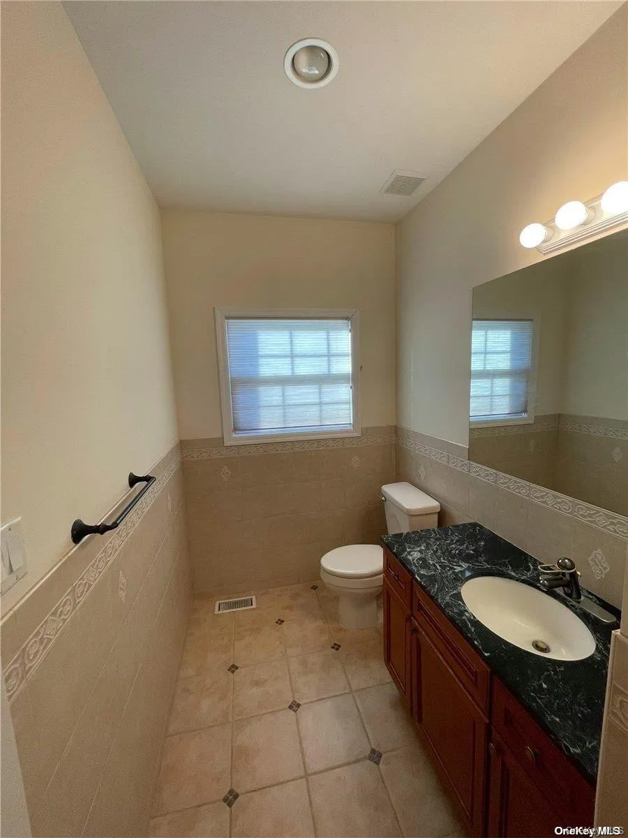 26 Slocum Avenue, North Hempstead, NY , With , 4 Bedroom , and , 8 Room , 2 Bathroom , For , Residential Lease , For Rent , 1067108 , MLSID,1067108 26 Slocum Avenue, North Hempstead, NY , With , 4 Bedroom , and , 8 Room , 2 Bathroom , For , Residential Lease , For Rent , 1067108 , MLSID,1067108