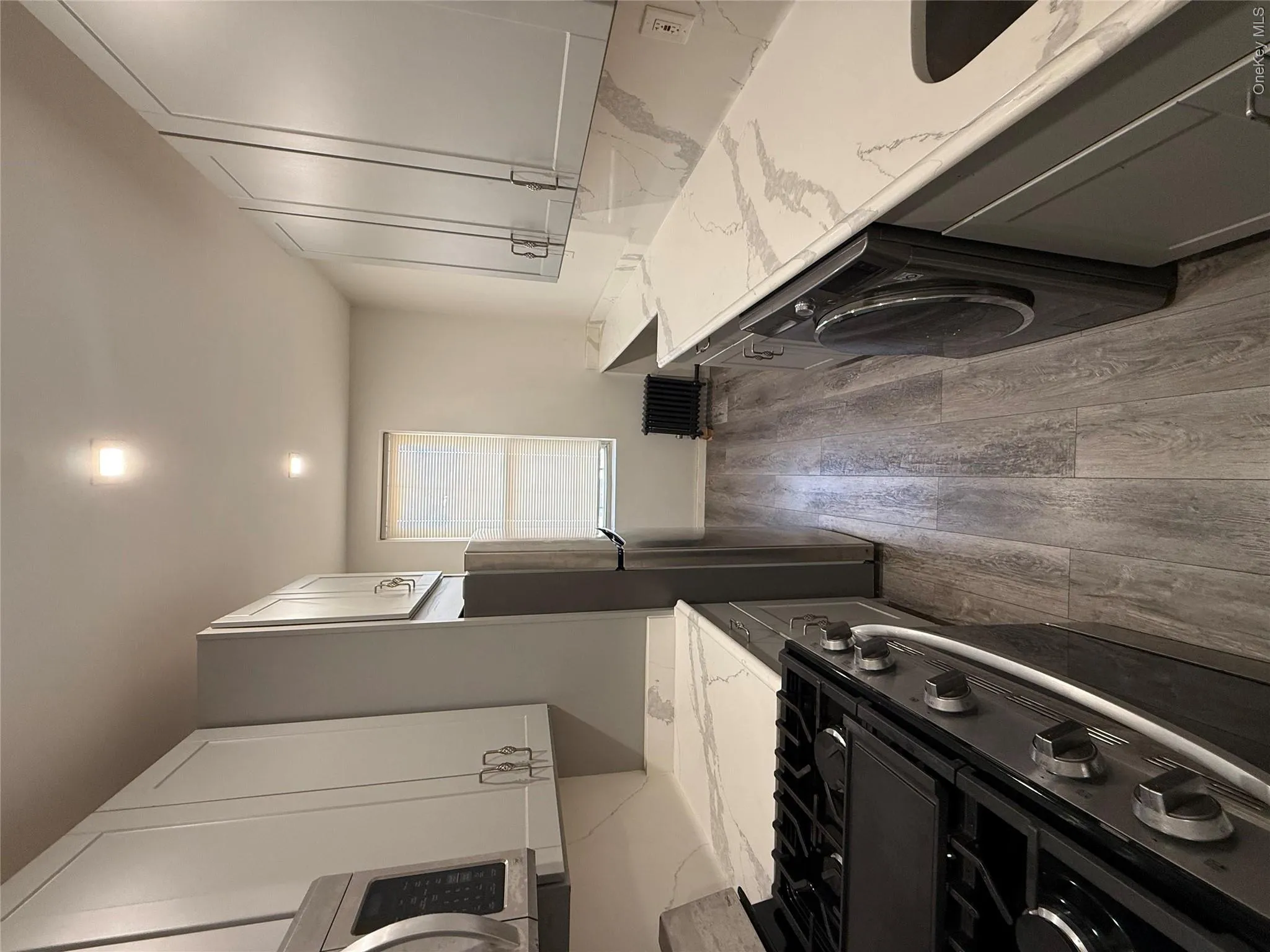 666 Bradford Street, New York, NY , With , 1 Bedroom , and , 4 Room , 1 Bathroom , For , Residential Lease , For Rent , 1067142 , MLSID,1067142 666 Bradford Street, New York, NY , With , 1 Bedroom , and , 4 Room , 1 Bathroom , For , Residential Lease , For Rent , 1067142 , MLSID,1067142