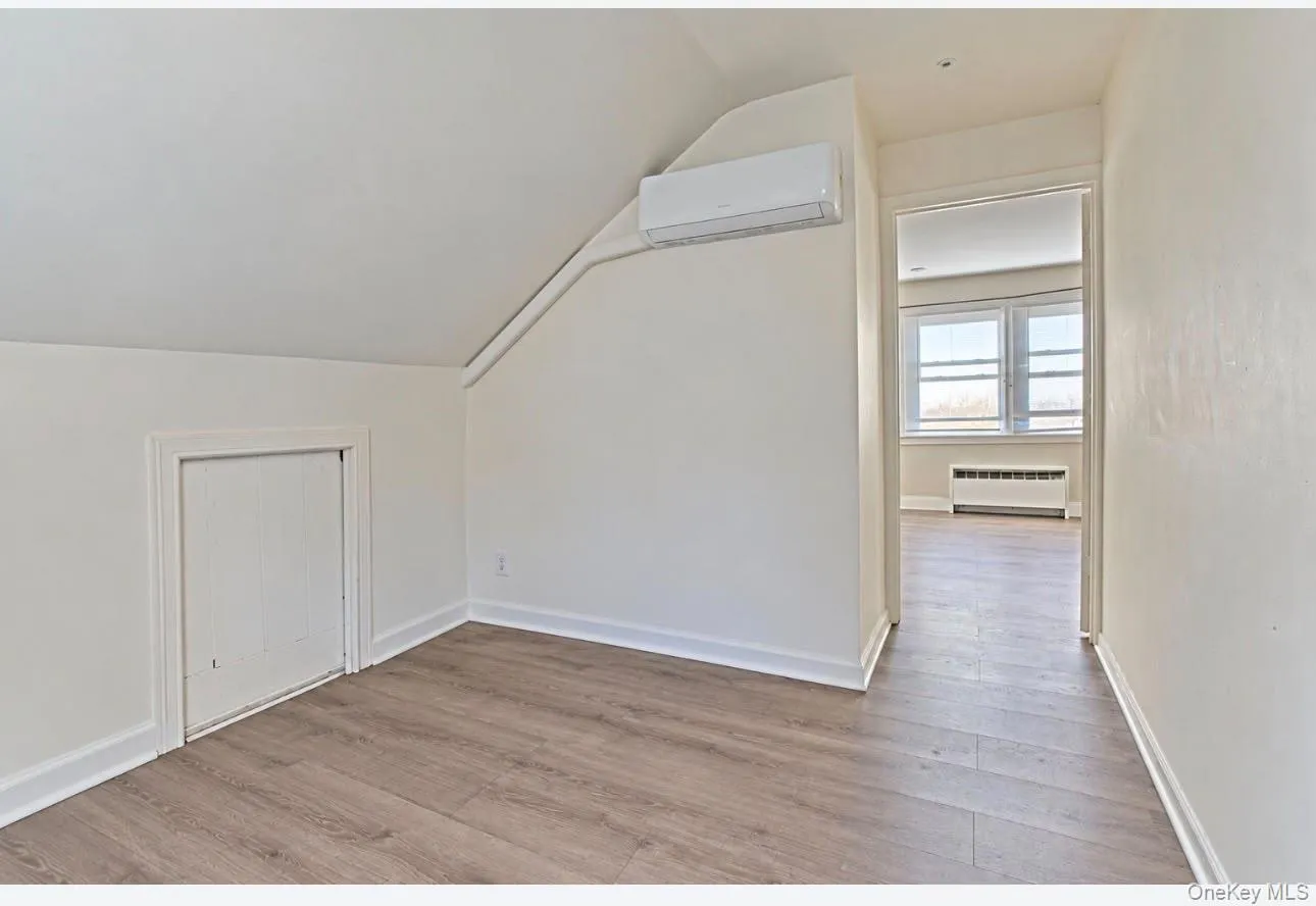 25719 148th Drive, New York, NY , With , 1 Bedroom , and , 4 Room , 1 Bathroom , For , Residential Lease , For Rent , 1067165 , MLSID,1067165 25719 148th Drive, New York, NY , With , 1 Bedroom , and , 4 Room , 1 Bathroom , For , Residential Lease , For Rent , 1067165 , MLSID,1067165