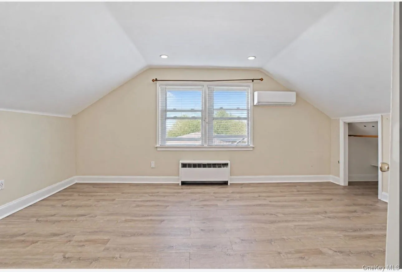 25719 148th Drive, New York, NY , With , 1 Bedroom , and , 4 Room , 1 Bathroom , For , Residential Lease , For Rent , 1067165 , MLSID,1067165 25719 148th Drive, New York, NY , With , 1 Bedroom , and , 4 Room , 1 Bathroom , For , Residential Lease , For Rent , 1067165 , MLSID,1067165