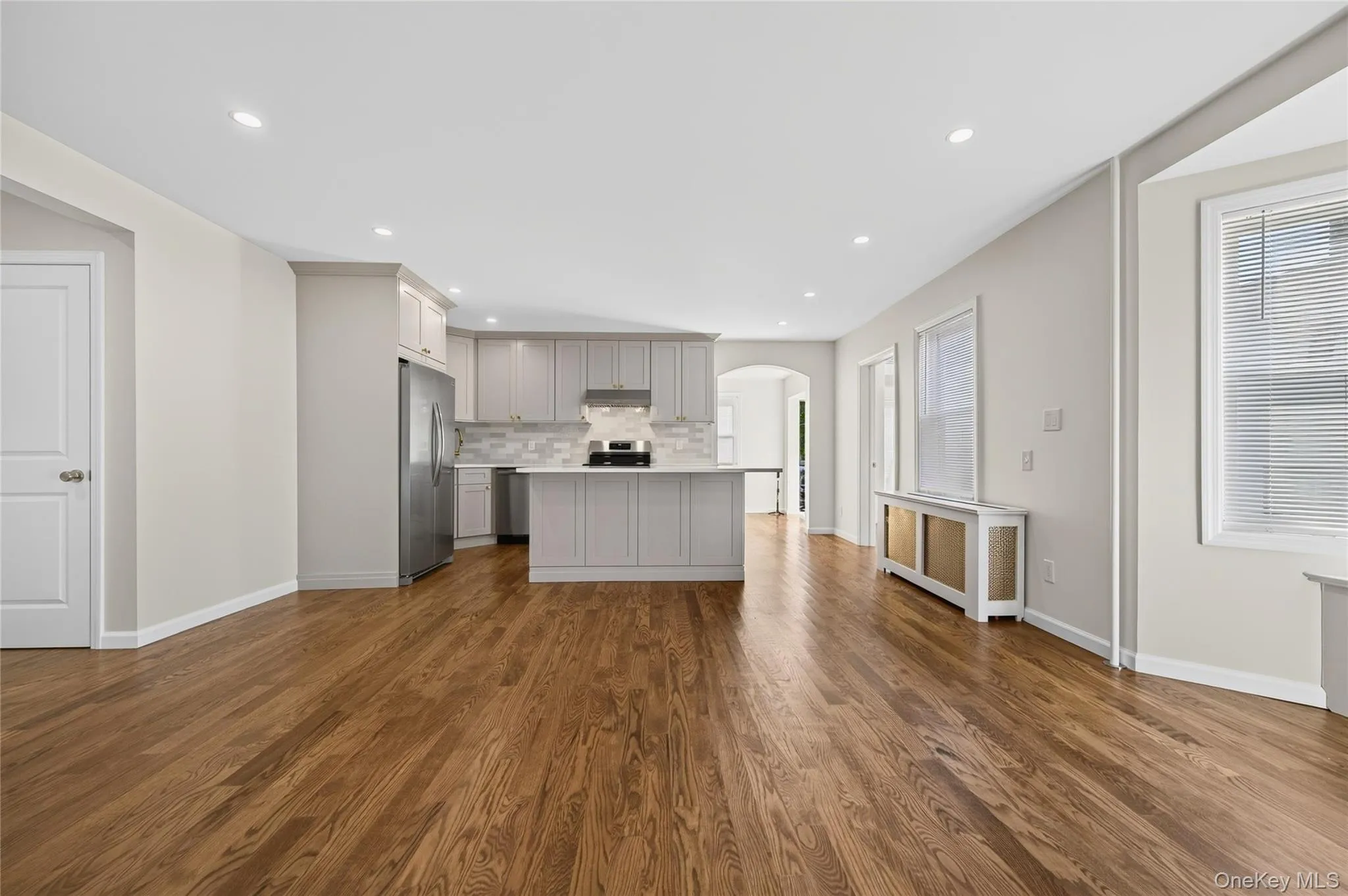 25 Bella Vista Avenue, Glen Cove, NY , With , 3 Bedroom , and , 6 Room , 2 Bathroom , For , Residential Lease , For Rent , 1067275 , MLSID,1067275 25 Bella Vista Avenue, Glen Cove, NY , With , 3 Bedroom , and , 6 Room , 2 Bathroom , For , Residential Lease , For Rent , 1067275 , MLSID,1067275