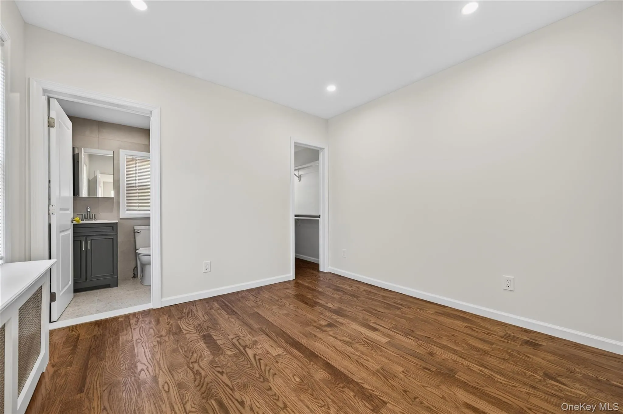 25 Bella Vista Avenue, Glen Cove, NY , With , 3 Bedroom , and , 6 Room , 2 Bathroom , For , Residential Lease , For Rent , 1067275 , MLSID,1067275 25 Bella Vista Avenue, Glen Cove, NY , With , 3 Bedroom , and , 6 Room , 2 Bathroom , For , Residential Lease , For Rent , 1067275 , MLSID,1067275