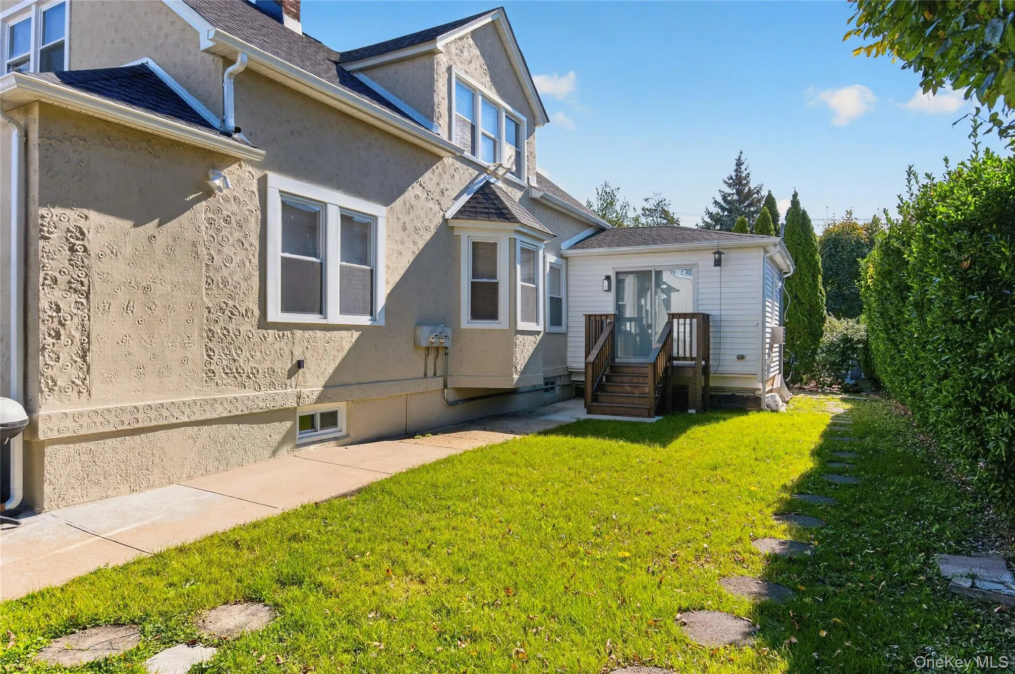 25 Bella Vista Avenue, Glen Cove, NY , With , 3 Bedroom , and , 6 Room , 2 Bathroom , For , Residential Lease , For Rent , 1067275 , MLSID,1067275 25 Bella Vista Avenue, Glen Cove, NY , With , 3 Bedroom , and , 6 Room , 2 Bathroom , For , Residential Lease , For Rent , 1067275 , MLSID,1067275