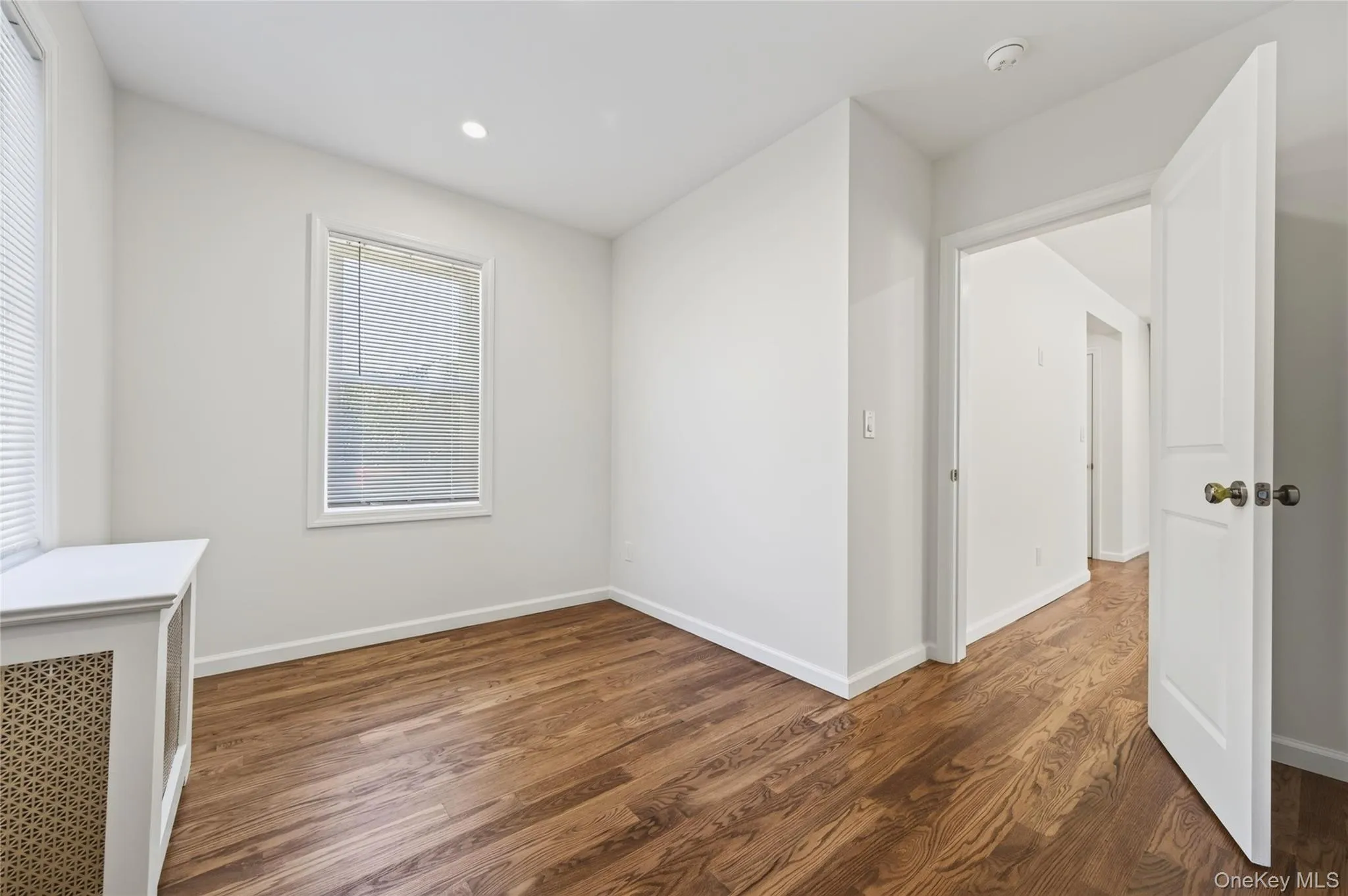 25 Bella Vista Avenue, Glen Cove, NY , With , 3 Bedroom , and , 6 Room , 2 Bathroom , For , Residential Lease , For Rent , 1067275 , MLSID,1067275 25 Bella Vista Avenue, Glen Cove, NY , With , 3 Bedroom , and , 6 Room , 2 Bathroom , For , Residential Lease , For Rent , 1067275 , MLSID,1067275