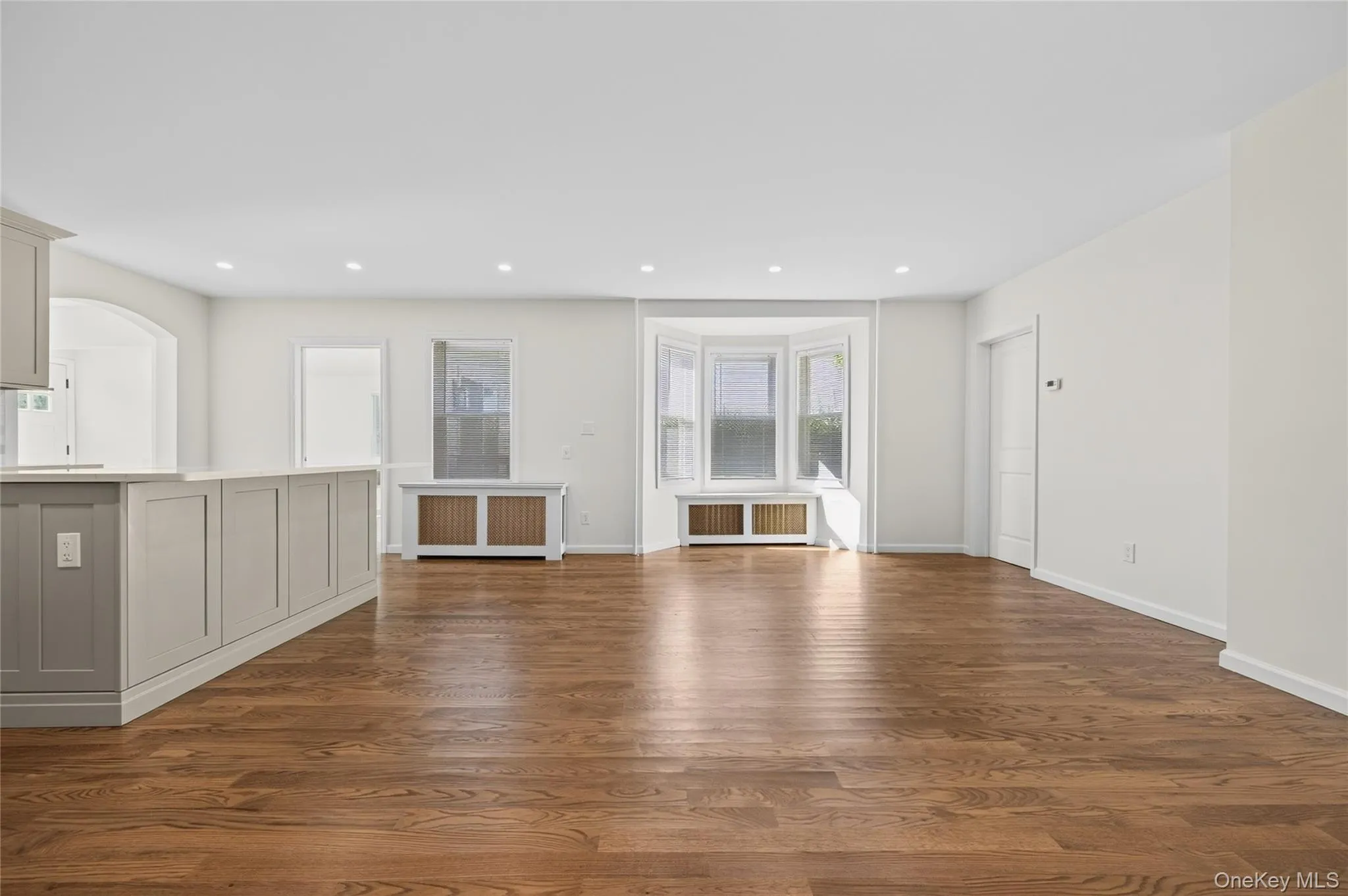 25 Bella Vista Avenue, Glen Cove, NY , With , 3 Bedroom , and , 6 Room , 2 Bathroom , For , Residential Lease , For Rent , 1067275 , MLSID,1067275 25 Bella Vista Avenue, Glen Cove, NY , With , 3 Bedroom , and , 6 Room , 2 Bathroom , For , Residential Lease , For Rent , 1067275 , MLSID,1067275