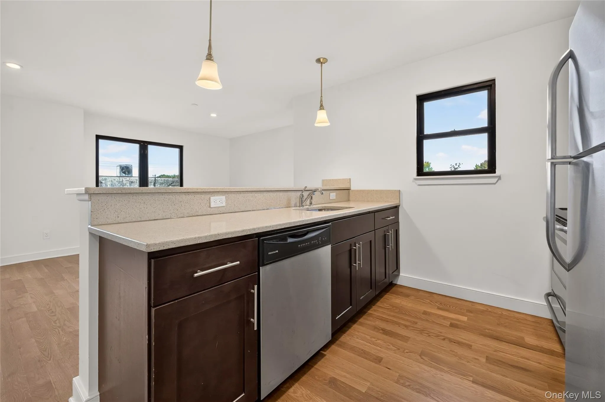 1 Herbert Avenue, North Hempstead, NY , With , 1 Bedroom , and , 3 Room , 1 Bathroom , For , Residential Lease , For Rent , 1067334 , MLSID,1067334 1 Herbert Avenue, North Hempstead, NY , With , 1 Bedroom , and , 3 Room , 1 Bathroom , For , Residential Lease , For Rent , 1067334 , MLSID,1067334