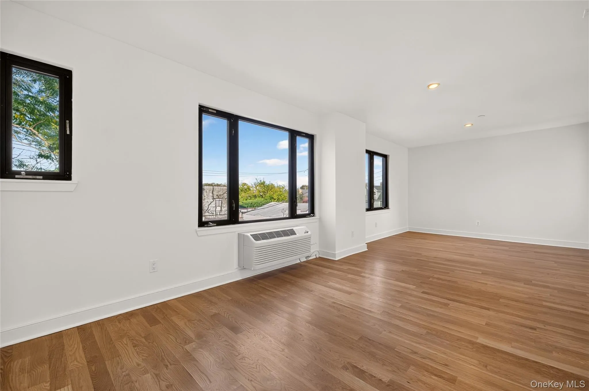 1 Herbert Avenue, North Hempstead, NY , With , 1 Bedroom , and , 3 Room , 1 Bathroom , For , Residential Lease , For Rent , 1067334 , MLSID,1067334 1 Herbert Avenue, North Hempstead, NY , With , 1 Bedroom , and , 3 Room , 1 Bathroom , For , Residential Lease , For Rent , 1067334 , MLSID,1067334