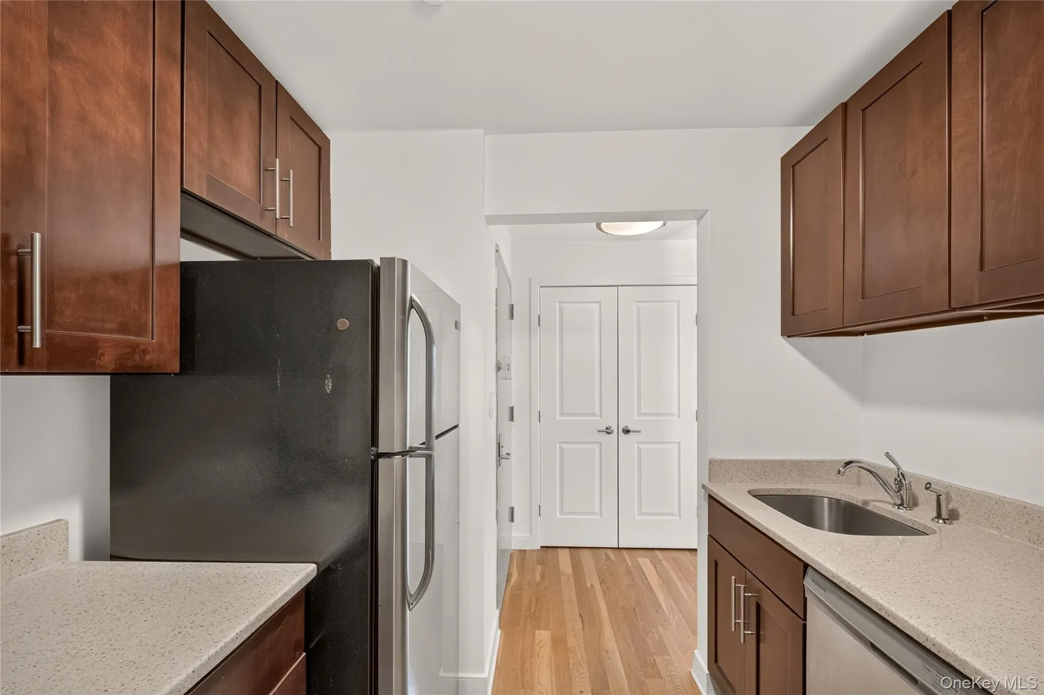 1 Herbert Avenue, North Hempstead, NY , With , 1 Bedroom , and , 3 Room , 1 Bathroom , For , Residential Lease , For Rent , 1067342 , MLSID,1067342 1 Herbert Avenue, North Hempstead, NY , With , 1 Bedroom , and , 3 Room , 1 Bathroom , For , Residential Lease , For Rent , 1067342 , MLSID,1067342