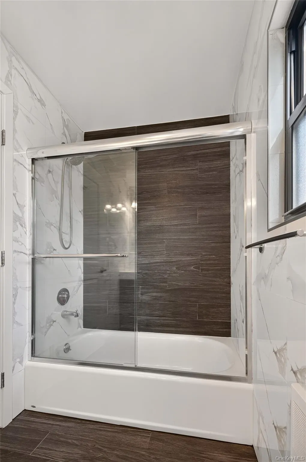 1 Herbert Avenue, North Hempstead, NY , With , 1 Bedroom , and , 3 Room , 1 Bathroom , For , Residential Lease , For Rent , 1067342 , MLSID,1067342 1 Herbert Avenue, North Hempstead, NY , With , 1 Bedroom , and , 3 Room , 1 Bathroom , For , Residential Lease , For Rent , 1067342 , MLSID,1067342