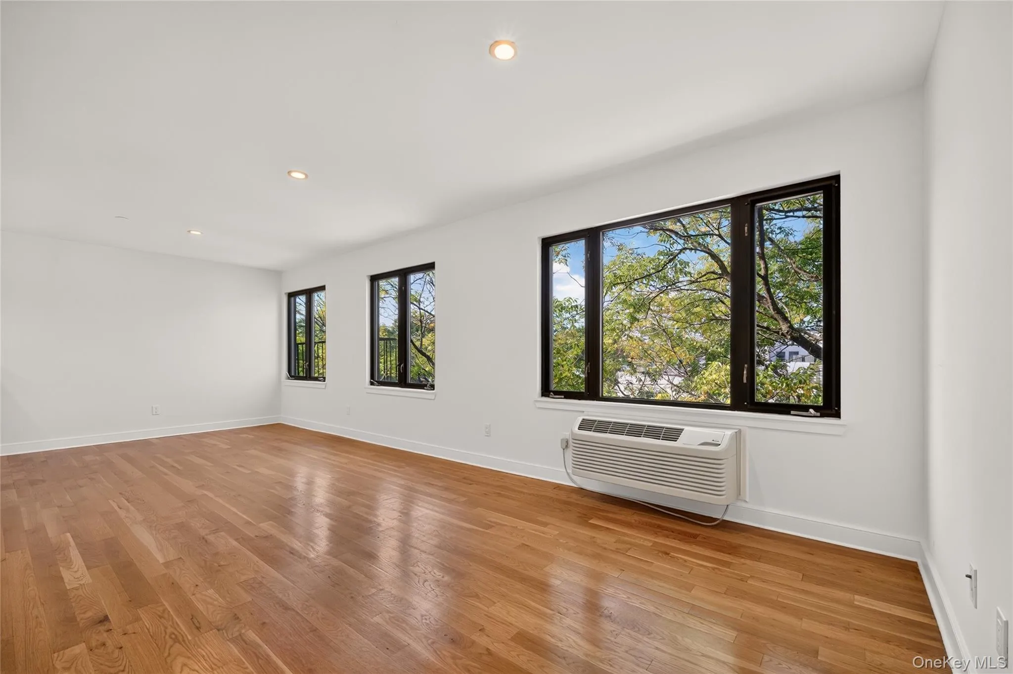1 Herbert Avenue, North Hempstead, NY , With , 1 Bedroom , and , 3 Room , 1 Bathroom , For , Residential Lease , For Rent , 1067357 , MLSID,1067357 1 Herbert Avenue, North Hempstead, NY , With , 1 Bedroom , and , 3 Room , 1 Bathroom , For , Residential Lease , For Rent , 1067357 , MLSID,1067357