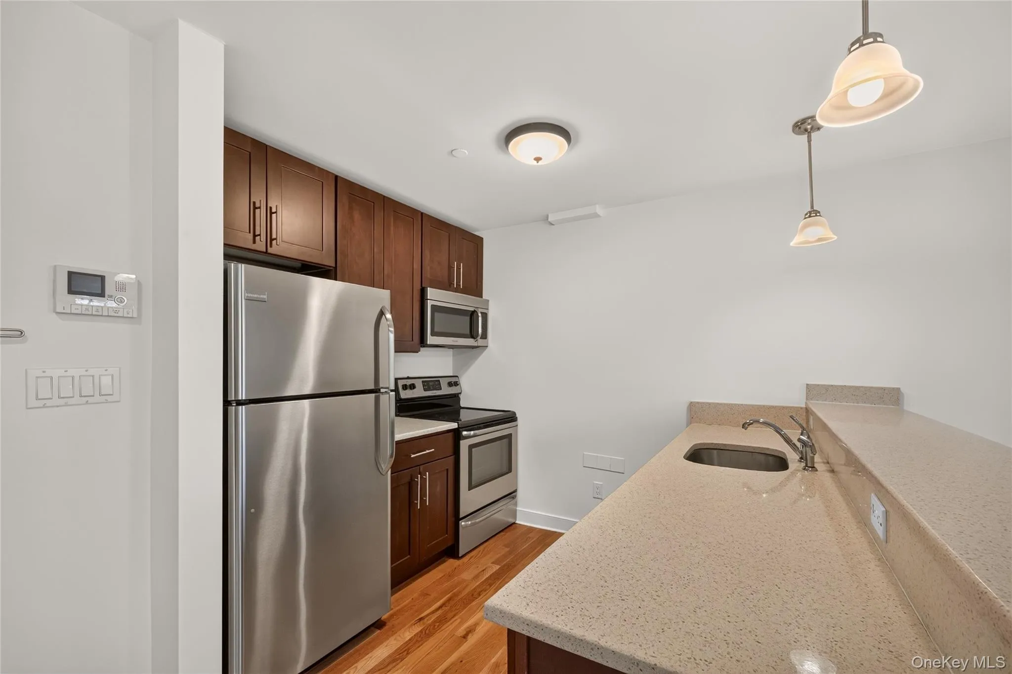 1 Herbert Avenue, North Hempstead, NY , With , 1 Bedroom , and , 3 Room , 1 Bathroom , For , Residential Lease , For Rent , 1067357 , MLSID,1067357 1 Herbert Avenue, North Hempstead, NY , With , 1 Bedroom , and , 3 Room , 1 Bathroom , For , Residential Lease , For Rent , 1067357 , MLSID,1067357