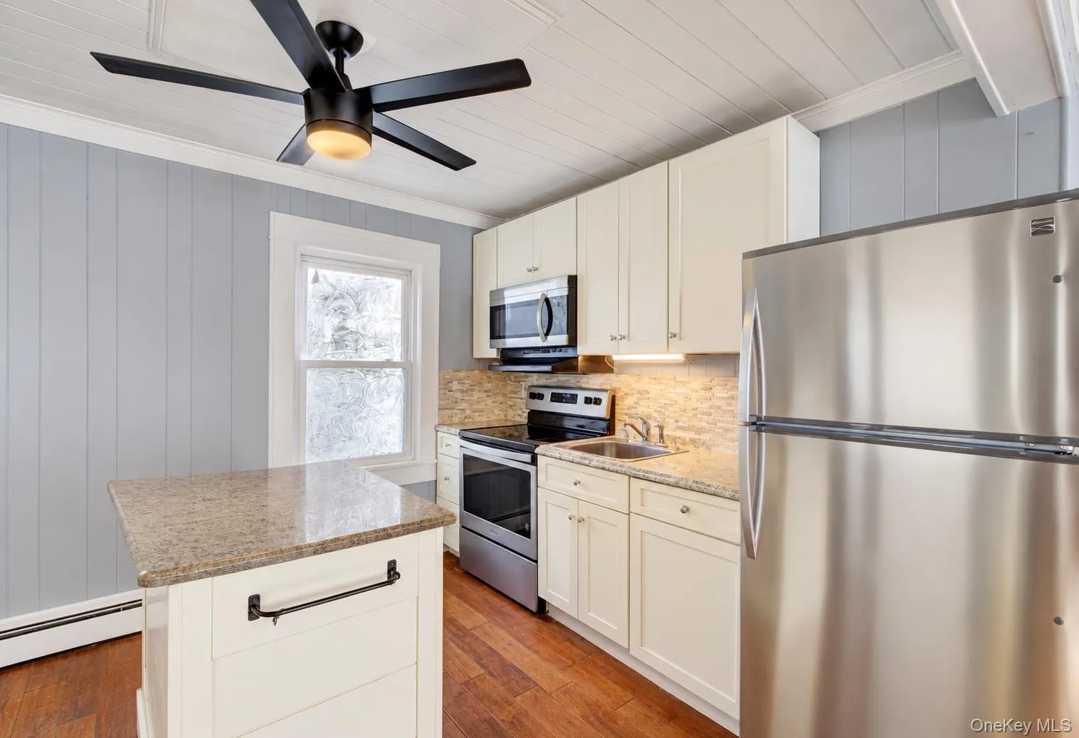51 1st Street, Hempstead, NY , With , 2 Bedroom , and , 3 Room , 1 Bathroom , For , Residential Lease , For Rent , 1067383 , MLSID,1067383 51 1st Street, Hempstead, NY , With , 2 Bedroom , and , 3 Room , 1 Bathroom , For , Residential Lease , For Rent , 1067383 , MLSID,1067383