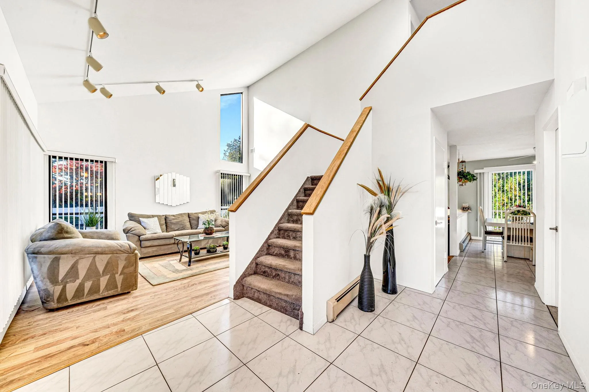 8 Hyanis Court, Brookhaven, NY, 3 Bedrooms Bedrooms, 9 Rooms Rooms,2 BathroomsBathrooms,Residential,For Rent,Hyanis,0,1067583 8 Hyanis Court, Brookhaven, NY, 3 Bedrooms Bedrooms, 9 Rooms Rooms,2 BathroomsBathrooms,Residential,For Rent,Hyanis,0,1067583