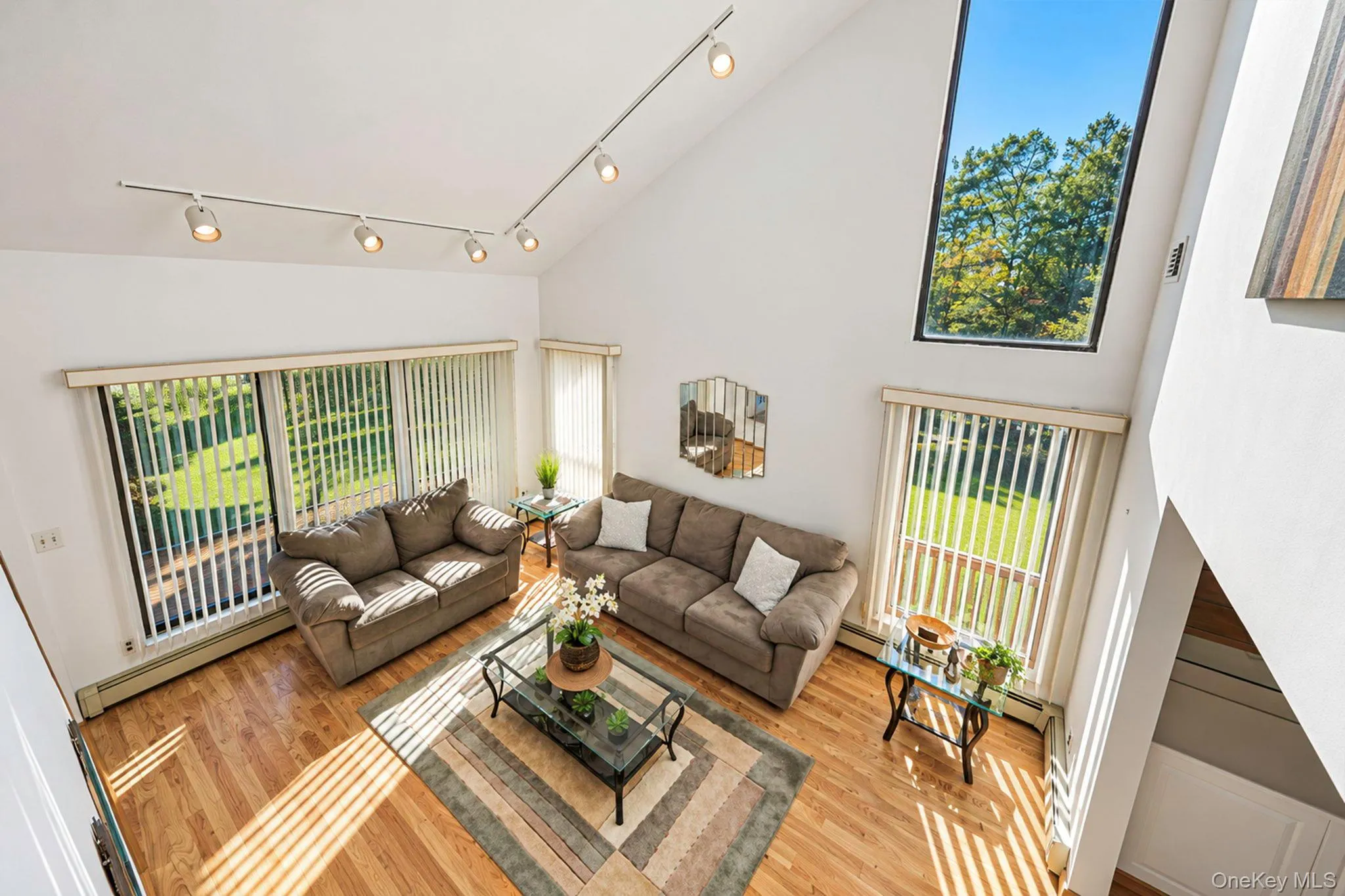 8 Hyanis Court, Brookhaven, NY, 3 Bedrooms Bedrooms, 9 Rooms Rooms,2 BathroomsBathrooms,Residential,For Rent,Hyanis,0,1067583 8 Hyanis Court, Brookhaven, NY, 3 Bedrooms Bedrooms, 9 Rooms Rooms,2 BathroomsBathrooms,Residential,For Rent,Hyanis,0,1067583