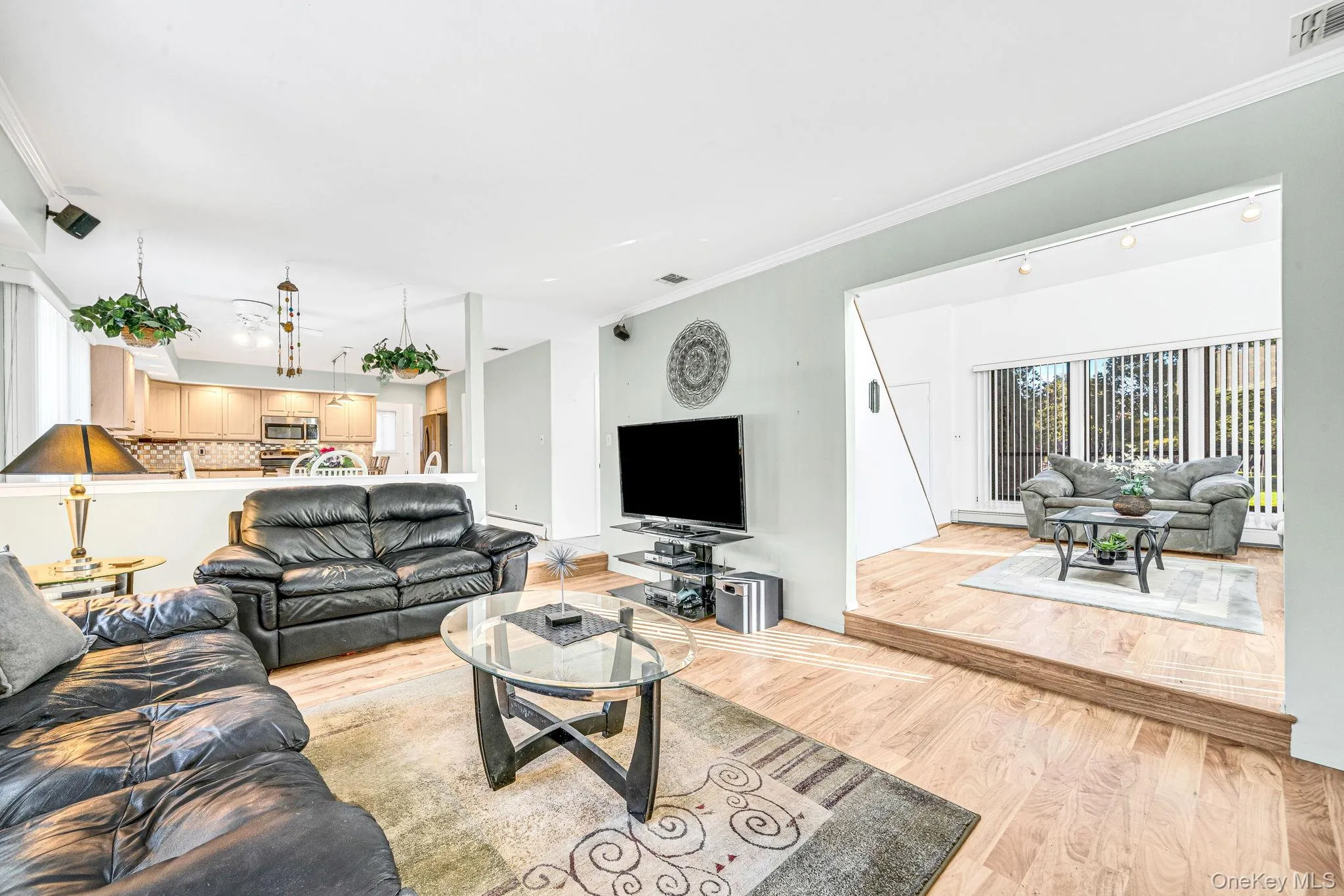 8 Hyanis Court, Brookhaven, NY, 3 Bedrooms Bedrooms, 9 Rooms Rooms,2 BathroomsBathrooms,Residential,For Rent,Hyanis,0,1067583 8 Hyanis Court, Brookhaven, NY, 3 Bedrooms Bedrooms, 9 Rooms Rooms,2 BathroomsBathrooms,Residential,For Rent,Hyanis,0,1067583