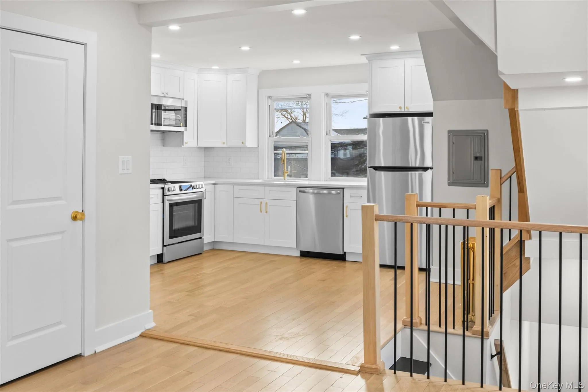 29 Central Avenue, Hempstead, NY , With , 1 Bedroom , and , 4 Room , 1 Bathroom , For , Residential Lease , For Rent , 1067587 , MLSID,1067587 29 Central Avenue, Hempstead, NY , With , 1 Bedroom , and , 4 Room , 1 Bathroom , For , Residential Lease , For Rent , 1067587 , MLSID,1067587