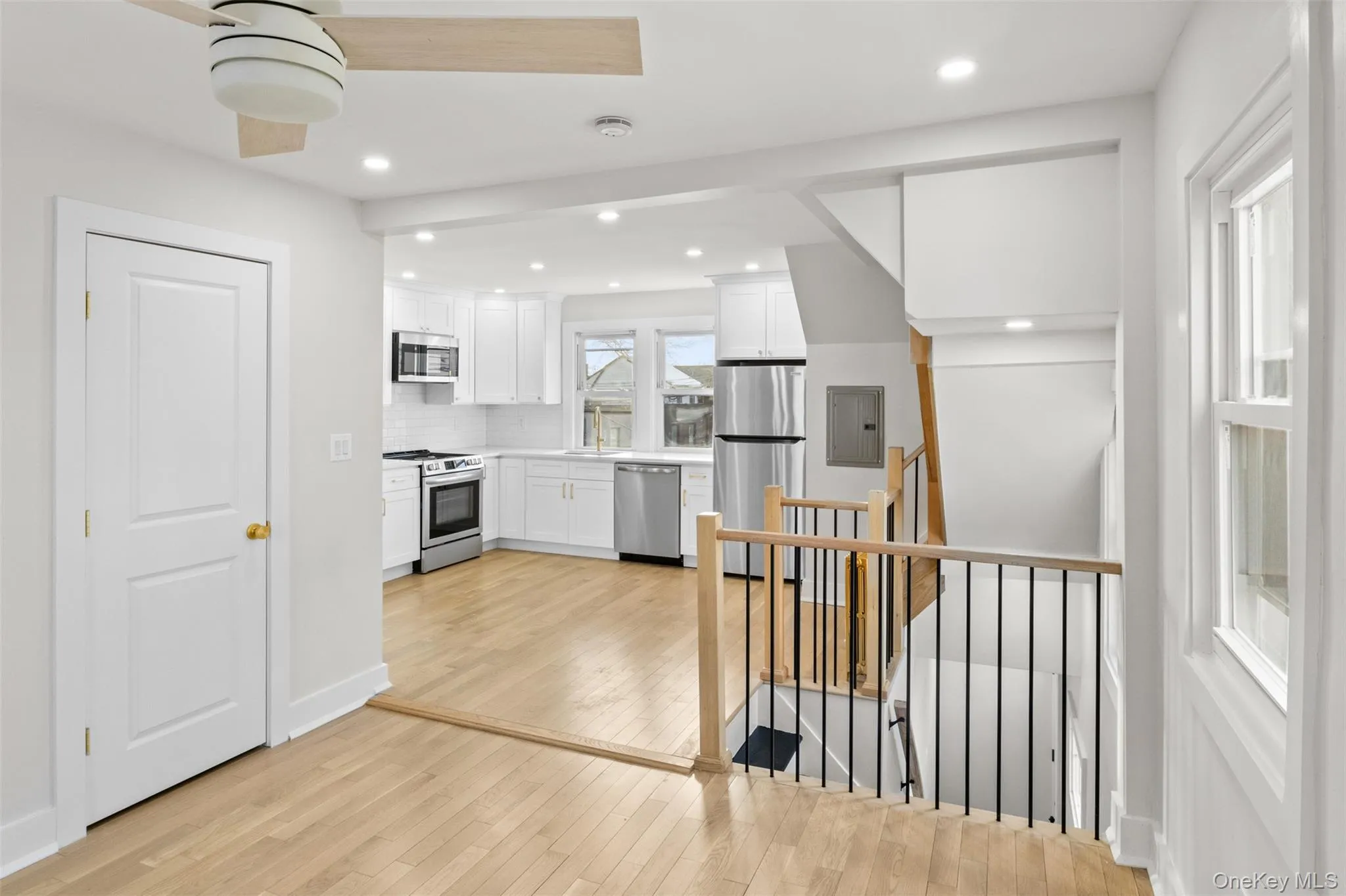 29 Central Avenue, Hempstead, NY , With , 1 Bedroom , and , 4 Room , 1 Bathroom , For , Residential Lease , For Rent , 1067587 , MLSID,1067587 29 Central Avenue, Hempstead, NY , With , 1 Bedroom , and , 4 Room , 1 Bathroom , For , Residential Lease , For Rent , 1067587 , MLSID,1067587