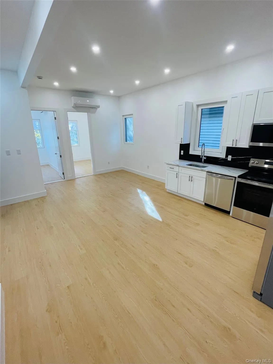 6015 Maspeth Avenue, New York, NY , With , 4 Bedroom , and , 5 Room , 2 Bathroom , For , Residential Lease , For Rent , 1067625 , MLSID,1067625 6015 Maspeth Avenue, New York, NY , With , 4 Bedroom , and , 5 Room , 2 Bathroom , For , Residential Lease , For Rent , 1067625 , MLSID,1067625