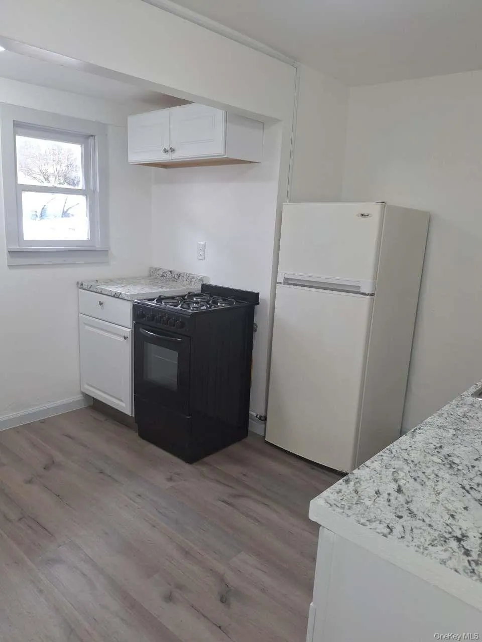 17 Canal Street, Wawarsing, NY , With , 1 Bedroom , and , 3 Room , 1 Bathroom , For , Residential Lease , For Rent , 1067654 , MLSID,1067654 17 Canal Street, Wawarsing, NY , With , 1 Bedroom , and , 3 Room , 1 Bathroom , For , Residential Lease , For Rent , 1067654 , MLSID,1067654