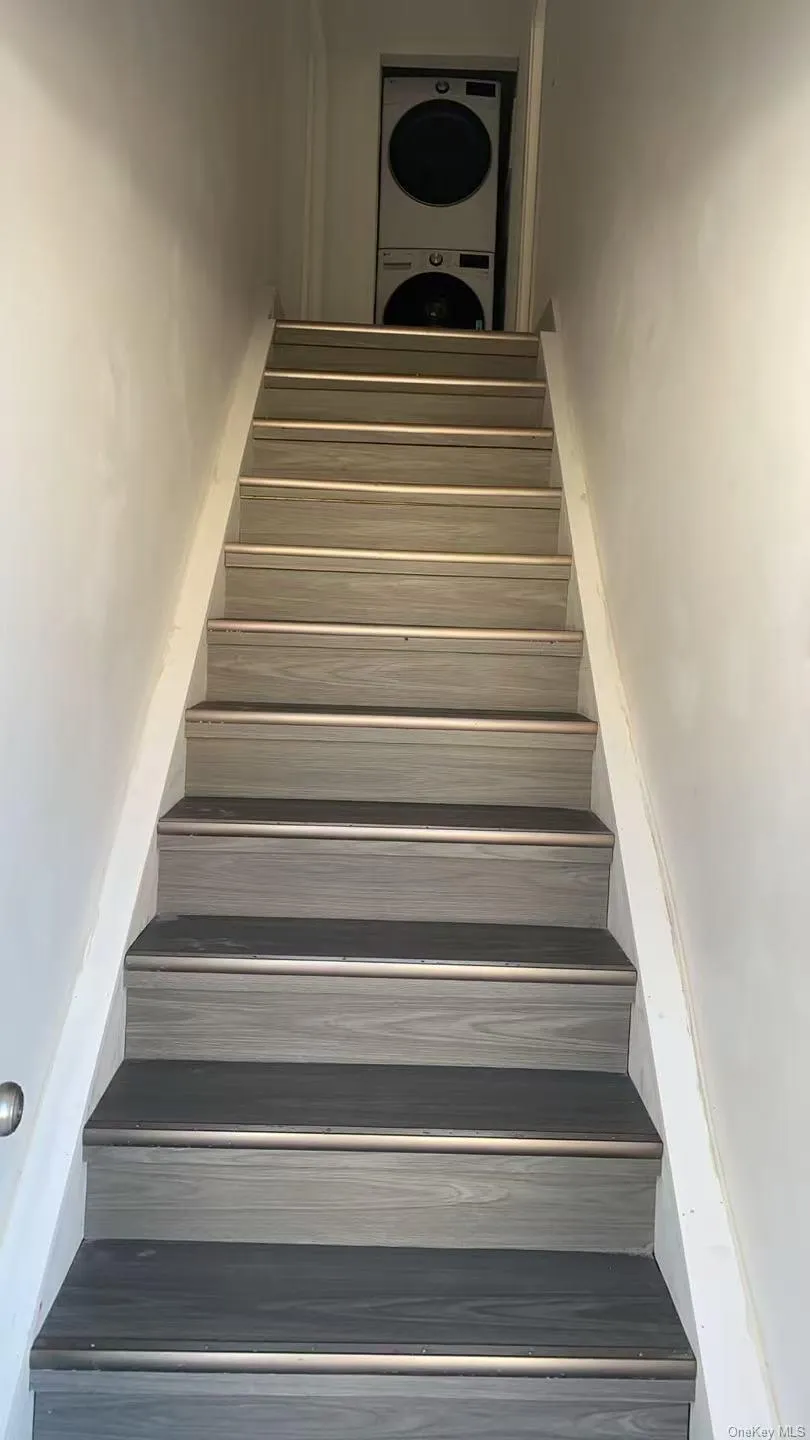 1908 Jerome Avenue, New York, NY , With , 2 Bedroom , and , 3 Room , 1 Bathroom , For , Residential Lease , For Rent , 1067663 , MLSID,1067663 1908 Jerome Avenue, New York, NY , With , 2 Bedroom , and , 3 Room , 1 Bathroom , For , Residential Lease , For Rent , 1067663 , MLSID,1067663