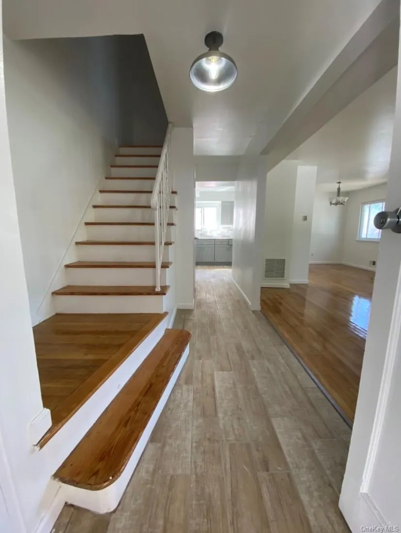 149-68 253rd Street, New York, NY , With , 3 Bedroom , and , 6 Room , 1 Bathroom , For , Residential Lease , For Rent , 1067759 , MLSID,1067759 149-68 253rd Street, New York, NY , With , 3 Bedroom , and , 6 Room , 1 Bathroom , For , Residential Lease , For Rent , 1067759 , MLSID,1067759