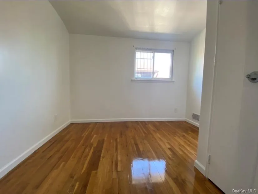 149-68 253rd Street, New York, NY , With , 3 Bedroom , and , 6 Room , 1 Bathroom , For , Residential Lease , For Rent , 1067759 , MLSID,1067759 149-68 253rd Street, New York, NY , With , 3 Bedroom , and , 6 Room , 1 Bathroom , For , Residential Lease , For Rent , 1067759 , MLSID,1067759