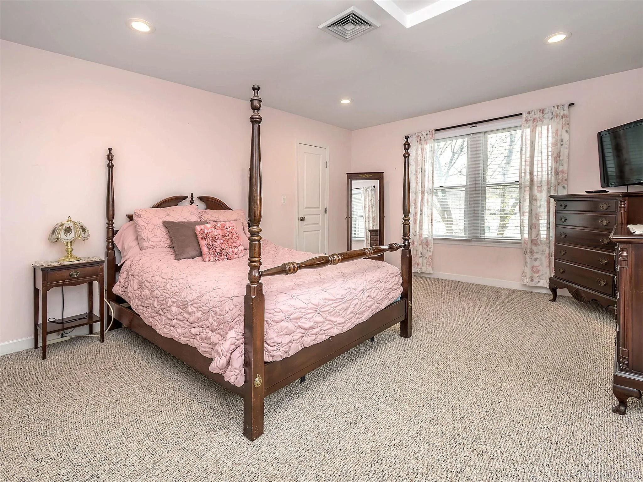 65 Shore Road, Glen Cove, NY , With , 2 Bedroom , and , 4 Room , 1 Bathroom , For , Residential Lease , For Rent , 1067815 , MLSID,1067815 65 Shore Road, Glen Cove, NY , With , 2 Bedroom , and , 4 Room , 1 Bathroom , For , Residential Lease , For Rent , 1067815 , MLSID,1067815