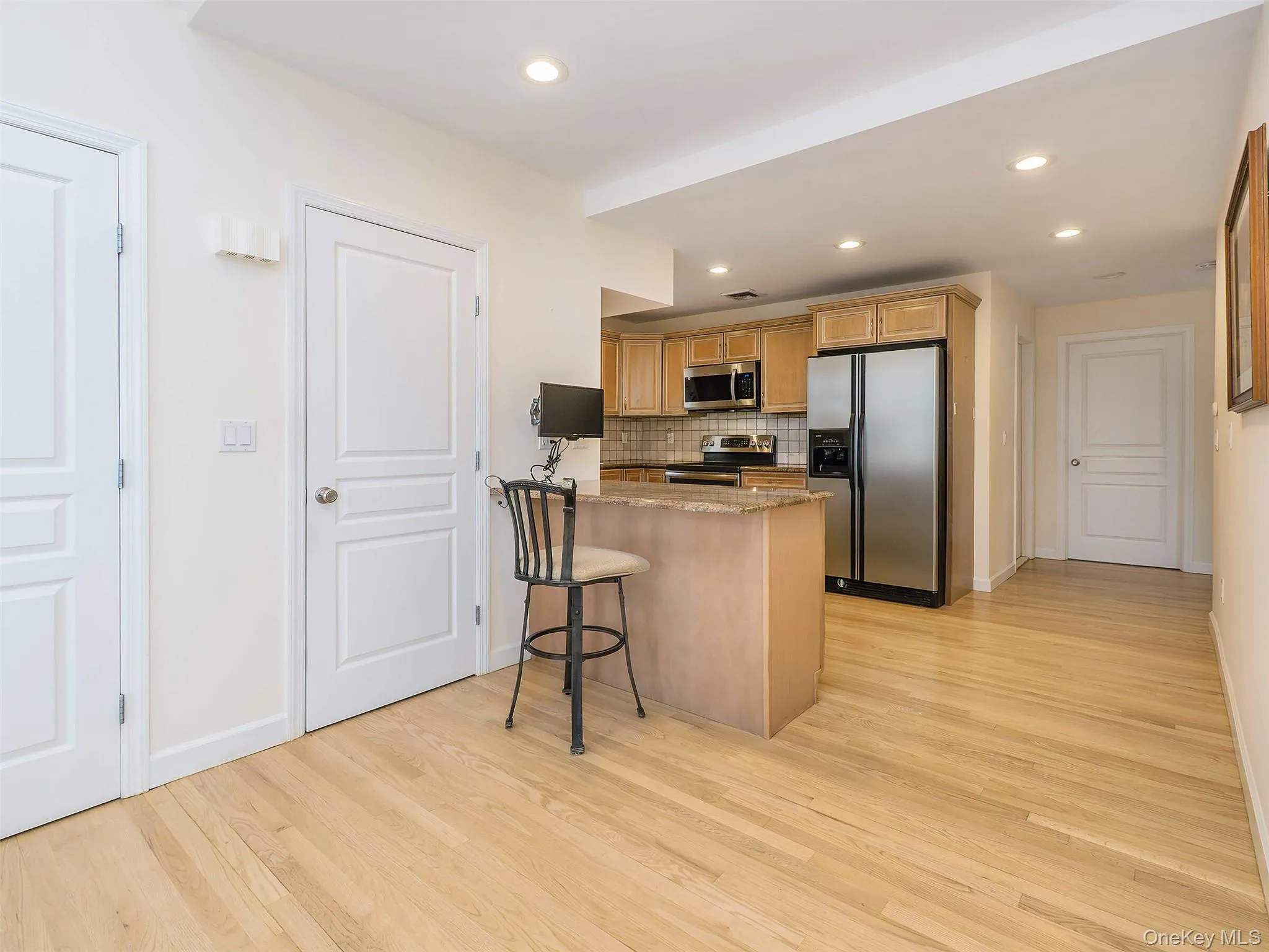 65 Shore Road, Glen Cove, NY , With , 2 Bedroom , and , 4 Room , 1 Bathroom , For , Residential Lease , For Rent , 1067815 , MLSID,1067815 65 Shore Road, Glen Cove, NY , With , 2 Bedroom , and , 4 Room , 1 Bathroom , For , Residential Lease , For Rent , 1067815 , MLSID,1067815