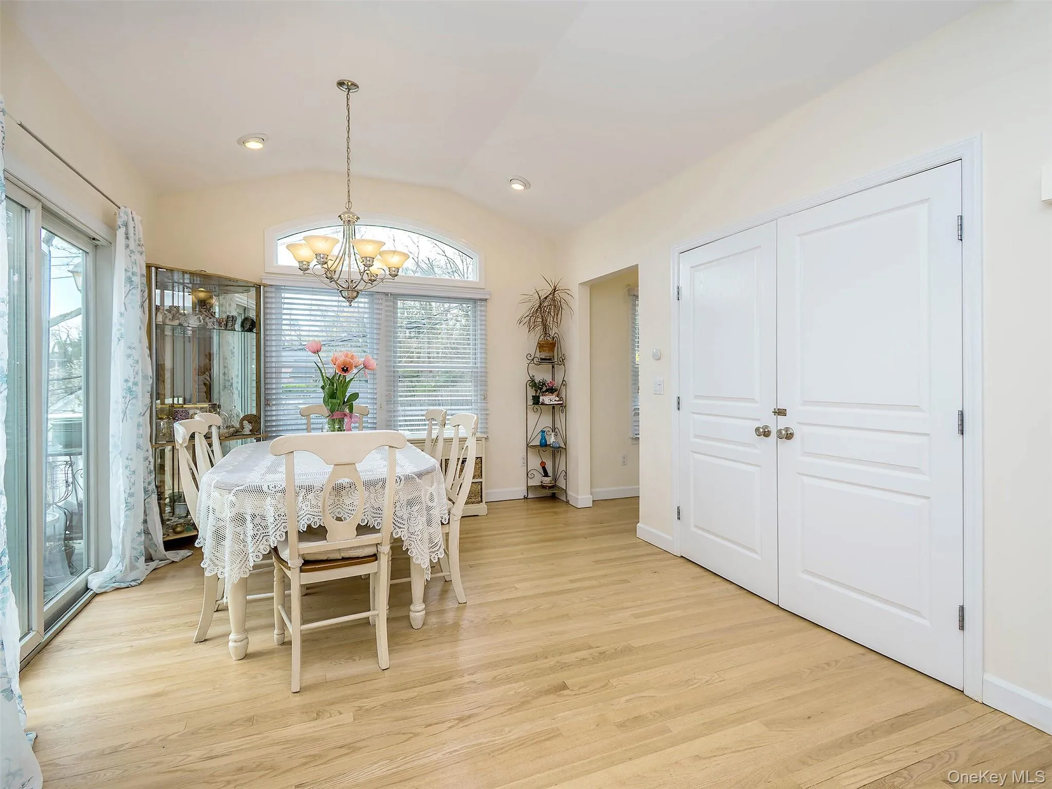 65 Shore Road, Glen Cove, NY , With , 2 Bedroom , and , 4 Room , 1 Bathroom , For , Residential Lease , For Rent , 1067815 , MLSID,1067815 65 Shore Road, Glen Cove, NY , With , 2 Bedroom , and , 4 Room , 1 Bathroom , For , Residential Lease , For Rent , 1067815 , MLSID,1067815