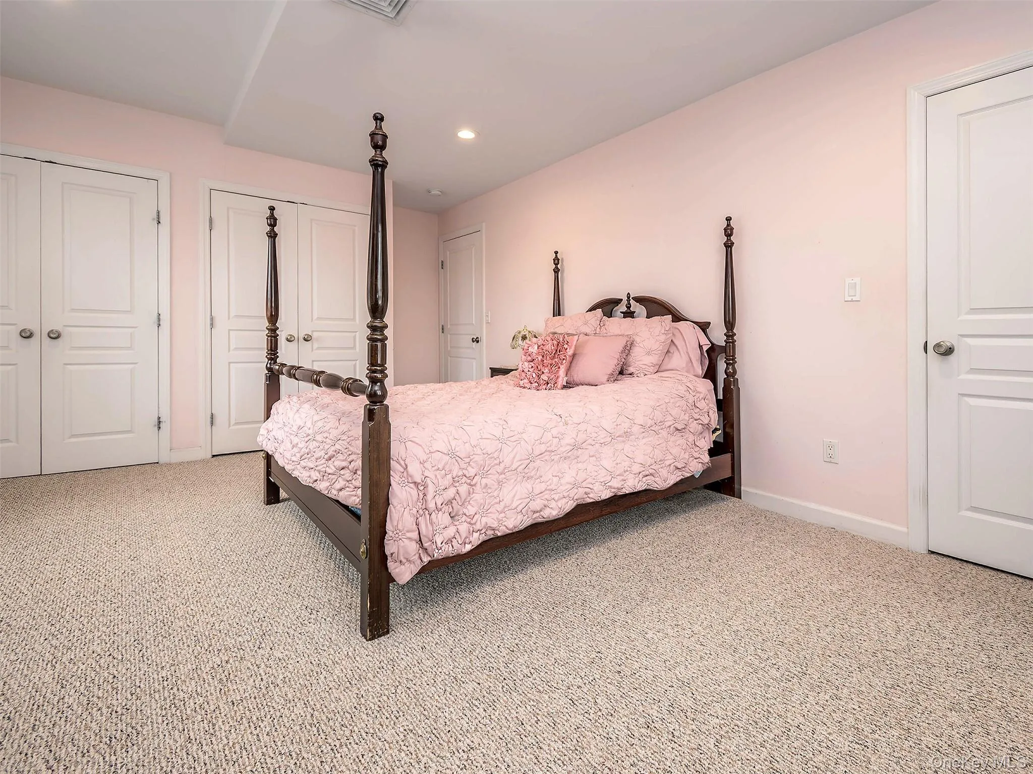 65 Shore Road, Glen Cove, NY , With , 2 Bedroom , and , 4 Room , 1 Bathroom , For , Residential Lease , For Rent , 1067815 , MLSID,1067815 65 Shore Road, Glen Cove, NY , With , 2 Bedroom , and , 4 Room , 1 Bathroom , For , Residential Lease , For Rent , 1067815 , MLSID,1067815