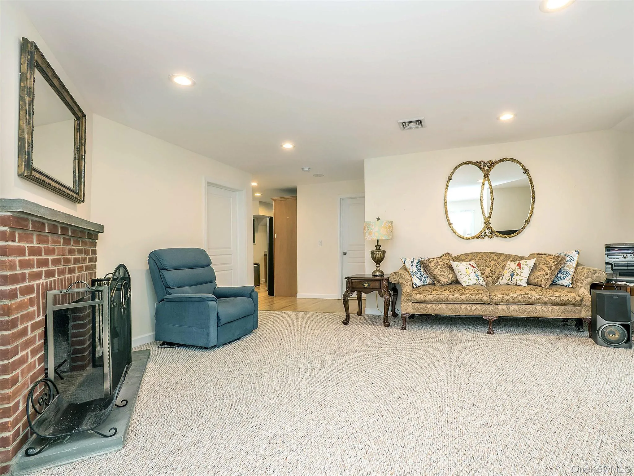 65 Shore Road, Glen Cove, NY , With , 2 Bedroom , and , 4 Room , 1 Bathroom , For , Residential Lease , For Rent , 1067815 , MLSID,1067815 65 Shore Road, Glen Cove, NY , With , 2 Bedroom , and , 4 Room , 1 Bathroom , For , Residential Lease , For Rent , 1067815 , MLSID,1067815