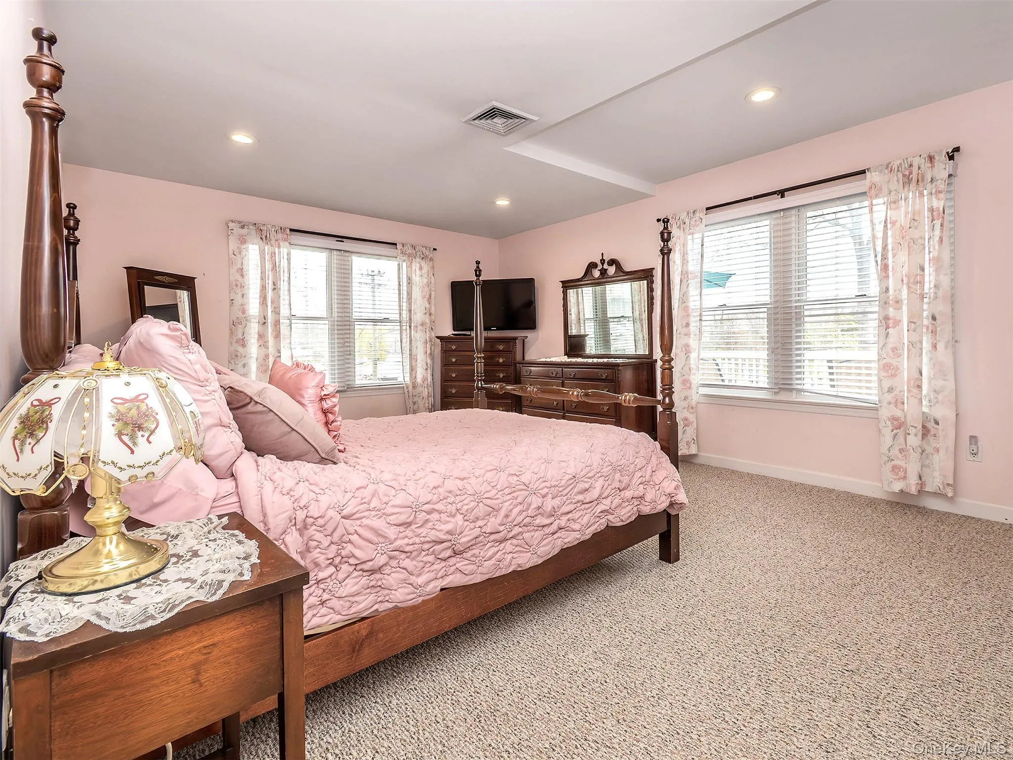 65 Shore Road, Glen Cove, NY , With , 2 Bedroom , and , 4 Room , 1 Bathroom , For , Residential Lease , For Rent , 1067815 , MLSID,1067815 65 Shore Road, Glen Cove, NY , With , 2 Bedroom , and , 4 Room , 1 Bathroom , For , Residential Lease , For Rent , 1067815 , MLSID,1067815