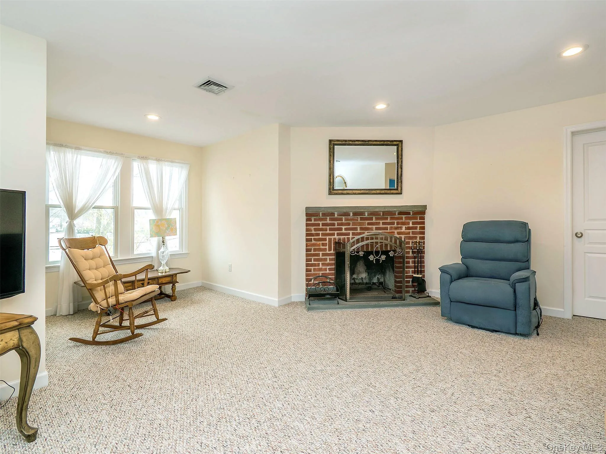 65 Shore Road, Glen Cove, NY , With , 2 Bedroom , and , 4 Room , 1 Bathroom , For , Residential Lease , For Rent , 1067815 , MLSID,1067815 65 Shore Road, Glen Cove, NY , With , 2 Bedroom , and , 4 Room , 1 Bathroom , For , Residential Lease , For Rent , 1067815 , MLSID,1067815