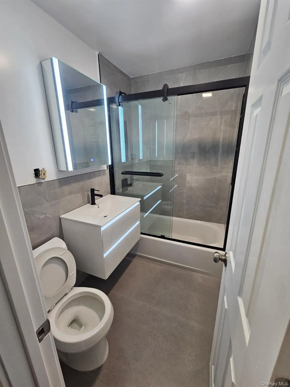 627 Commonwealth Avenue, New York, NY , With , 3 Bedroom , and , 6 Room , 1 Bathroom , For , Residential Lease , For Rent , 1067826 , MLSID,1067826 627 Commonwealth Avenue, New York, NY , With , 3 Bedroom , and , 6 Room , 1 Bathroom , For , Residential Lease , For Rent , 1067826 , MLSID,1067826
