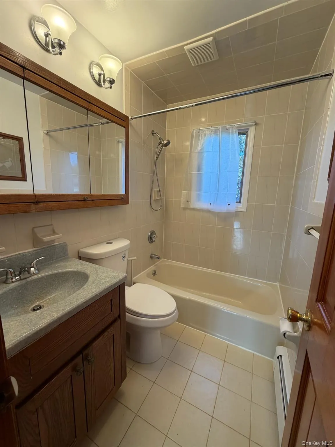 888 Custer Street, Hempstead, NY , With , 2 Bedroom , and , 4 Room , 1 Bathroom , For , Residential Lease , For Rent , 1067883 , MLSID,1067883 888 Custer Street, Hempstead, NY , With , 2 Bedroom , and , 4 Room , 1 Bathroom , For , Residential Lease , For Rent , 1067883 , MLSID,1067883
