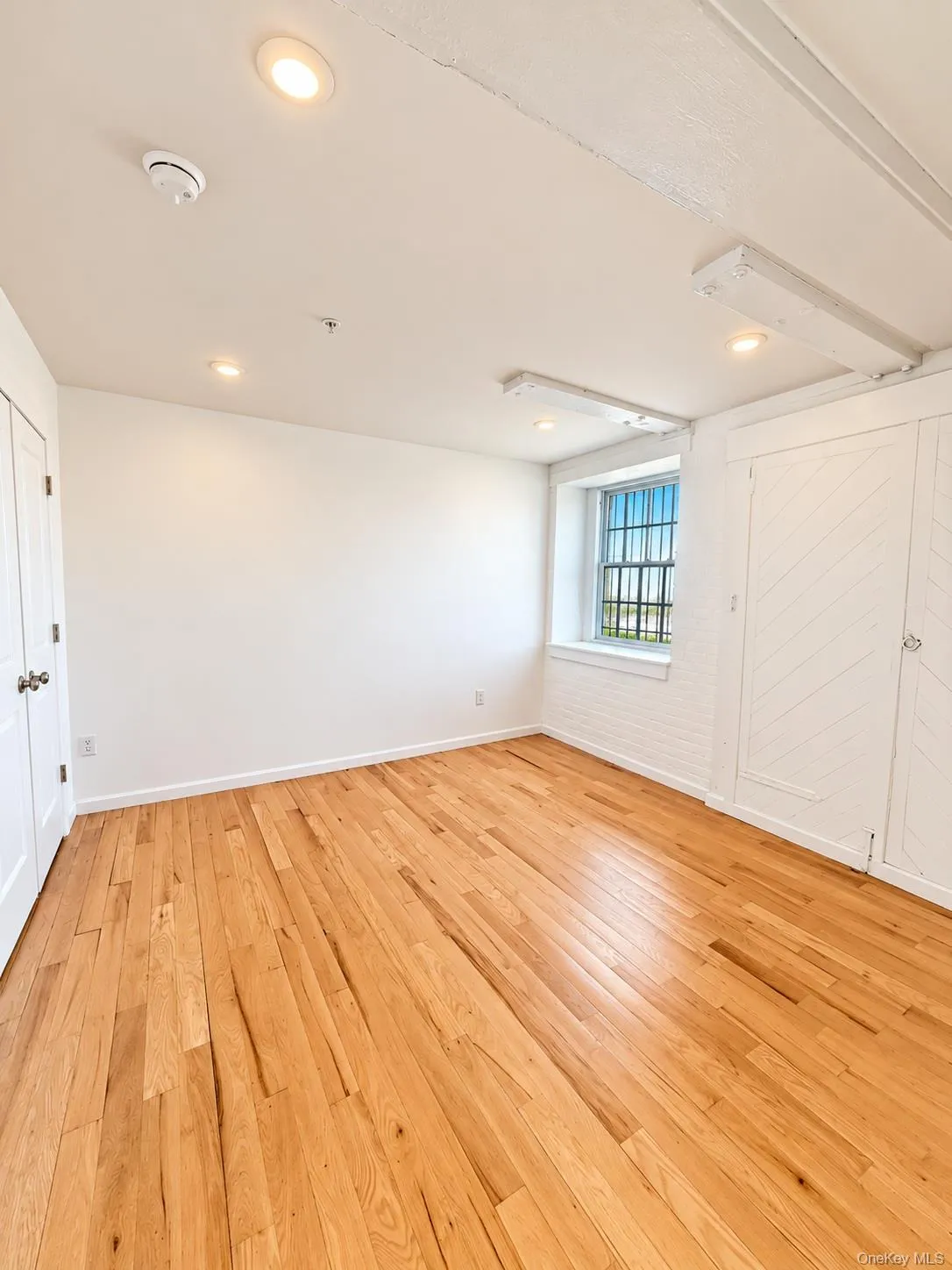 155 River St, Troy, NY , With , 1 Bedroom , and , 5 Room , 1 Bathroom , For , Residential Lease , For Rent , 1068074 , MLSID,1068074 155 River St, Troy, NY , With , 1 Bedroom , and , 5 Room , 1 Bathroom , For , Residential Lease , For Rent , 1068074 , MLSID,1068074