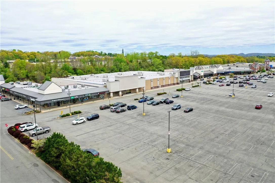1 Spring Valley Market Place, Clarkstown, NY, ,Commercial Lease,Idx,Spring Valley Market,0,H6083191 1 Spring Valley Market Place, Clarkstown, NY, ,Commercial Lease,Idx,Spring Valley Market,0,H6083191